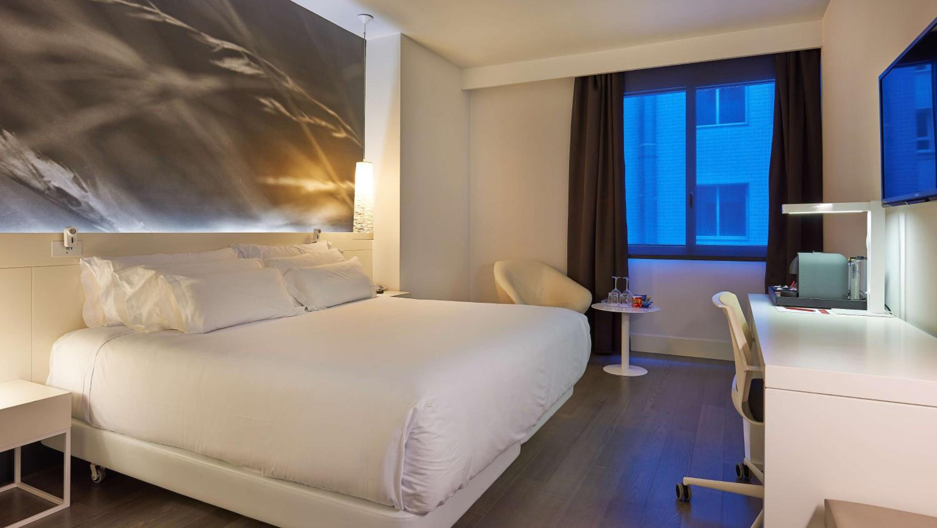 Superior Double or Twin Room - Photo 1
