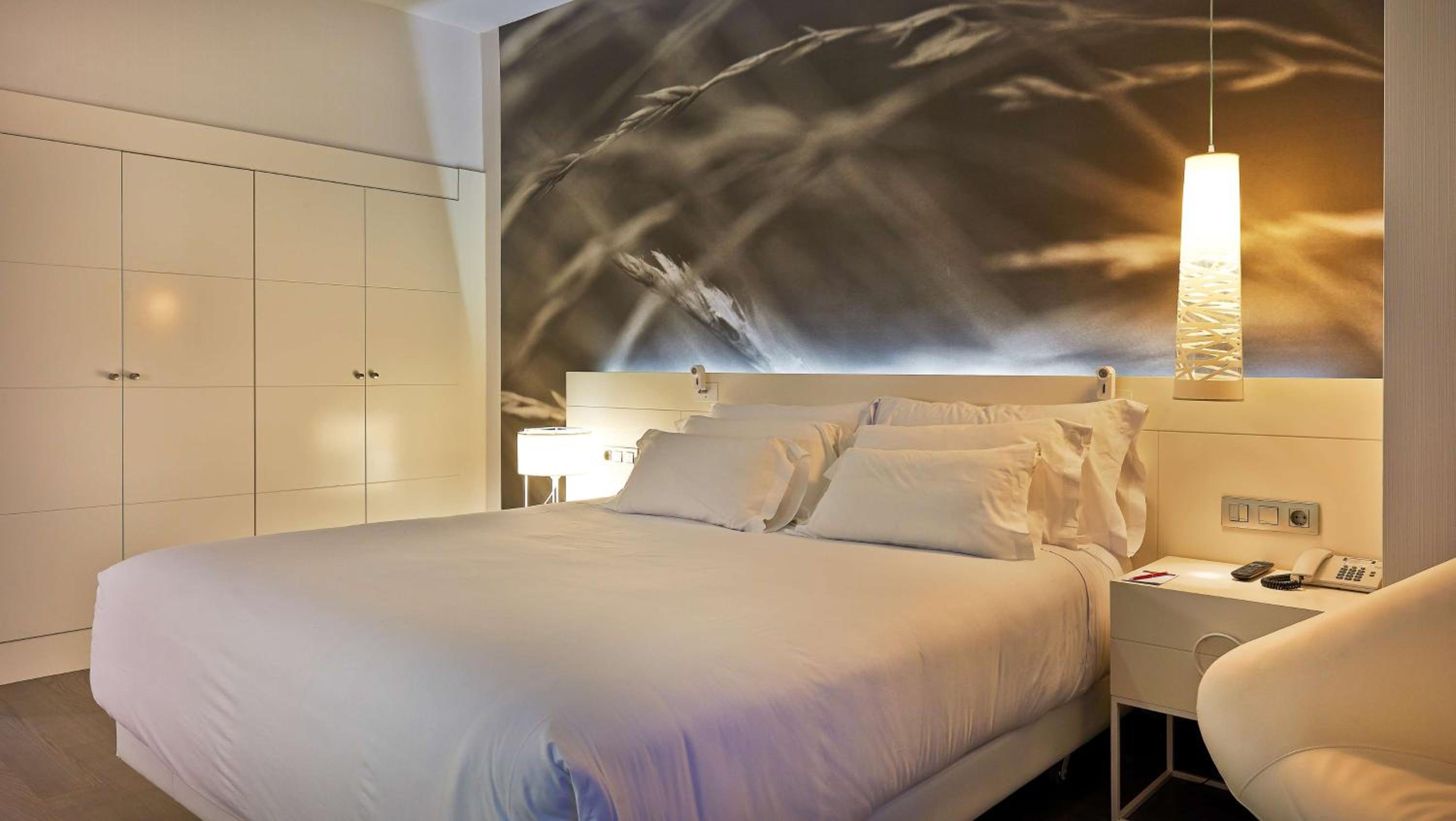 Superior Double or Twin Room - Photo 8