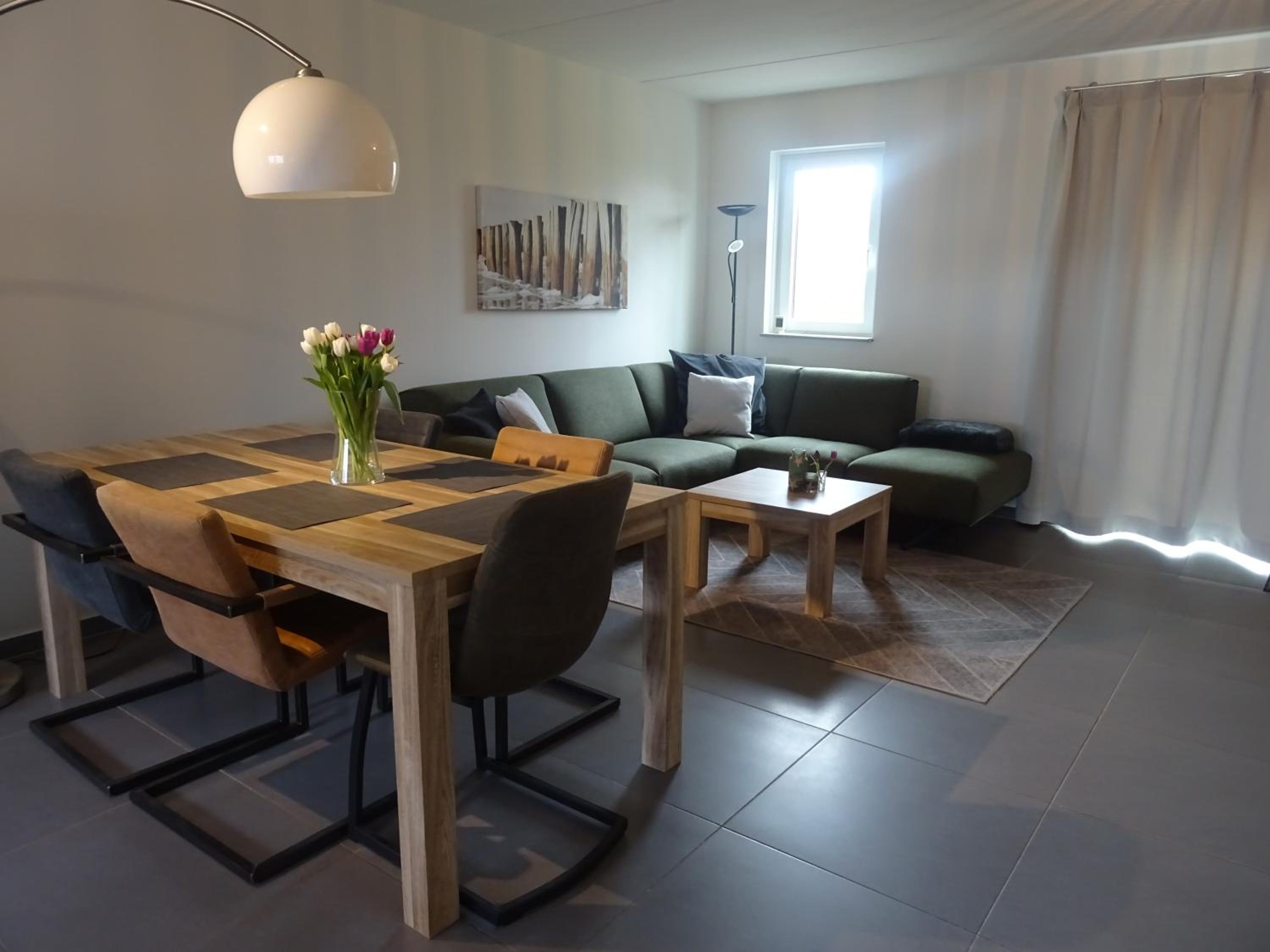 Three-Bedroom House - Photo 4