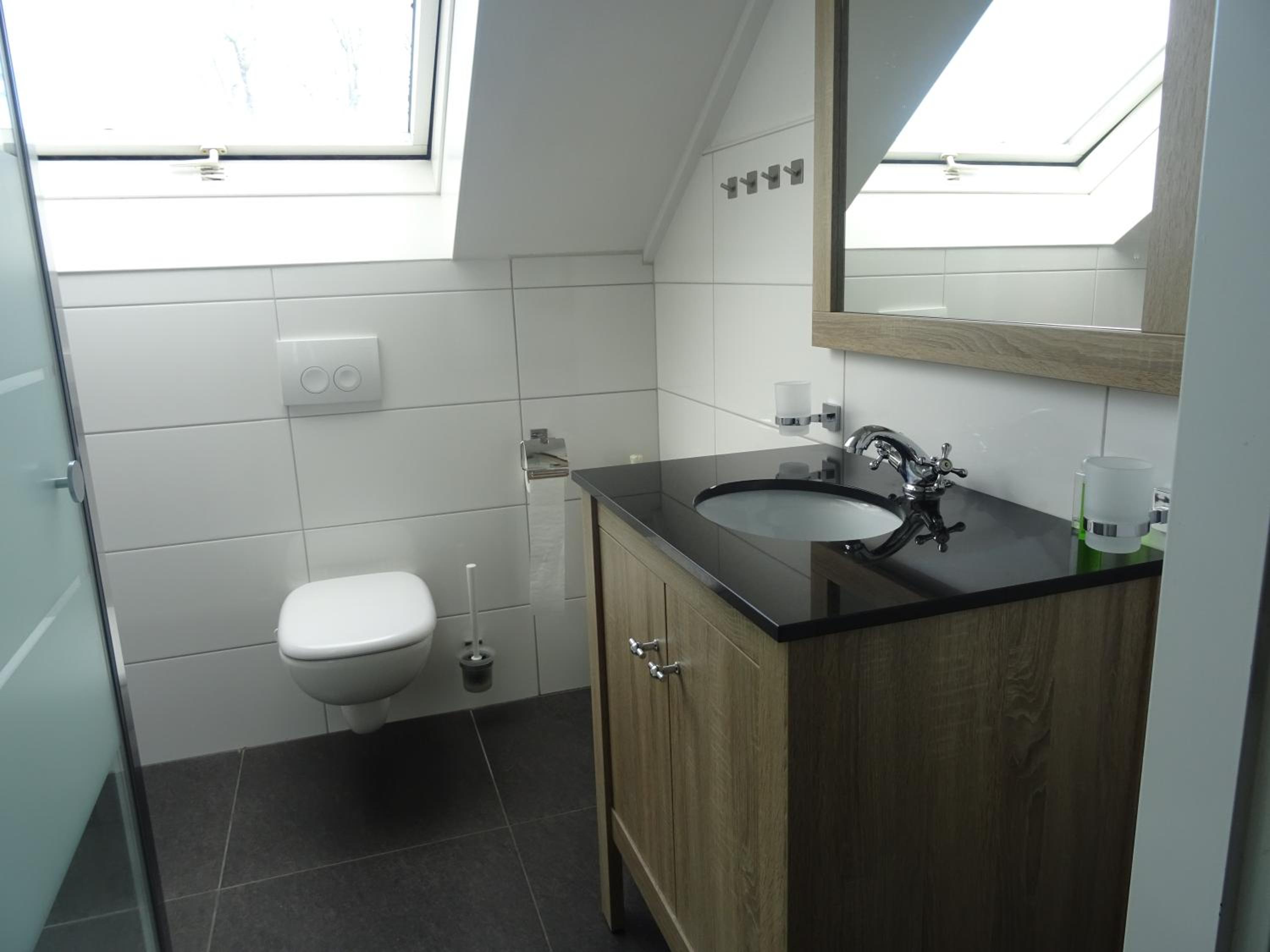 Three-Bedroom House - Photo 5