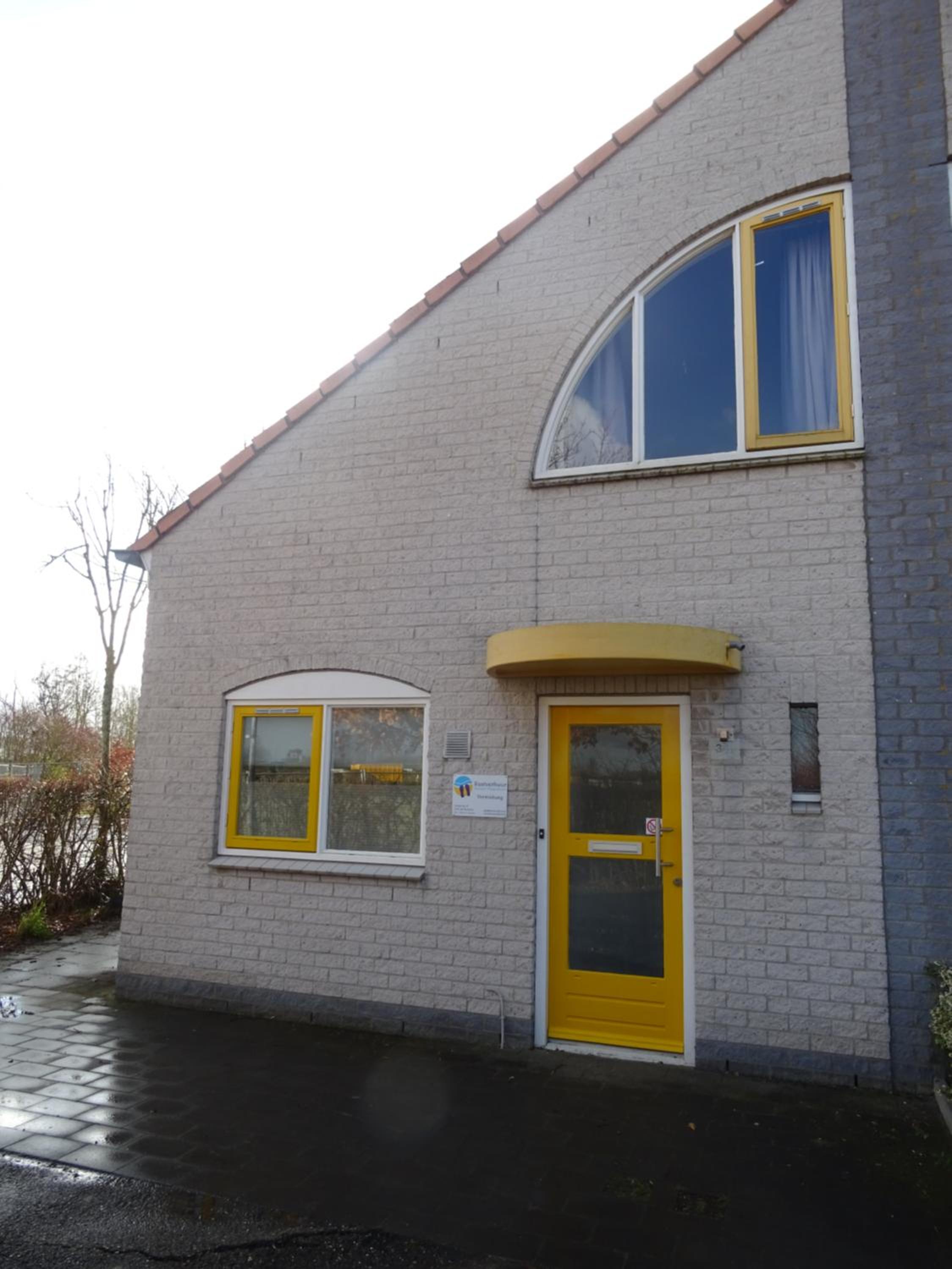 Three-Bedroom House - Photo 12