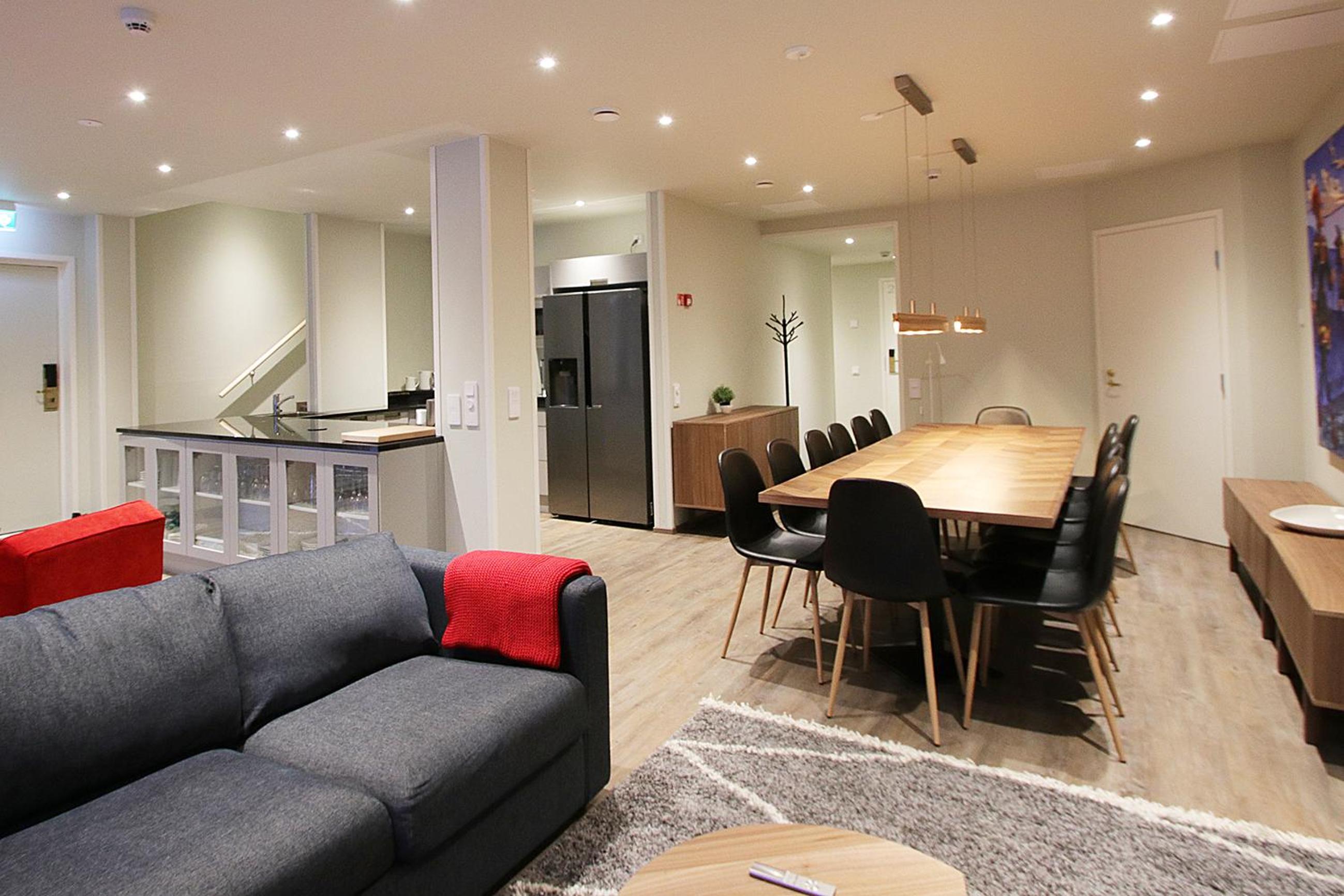 Deluxe Apartment photo 2