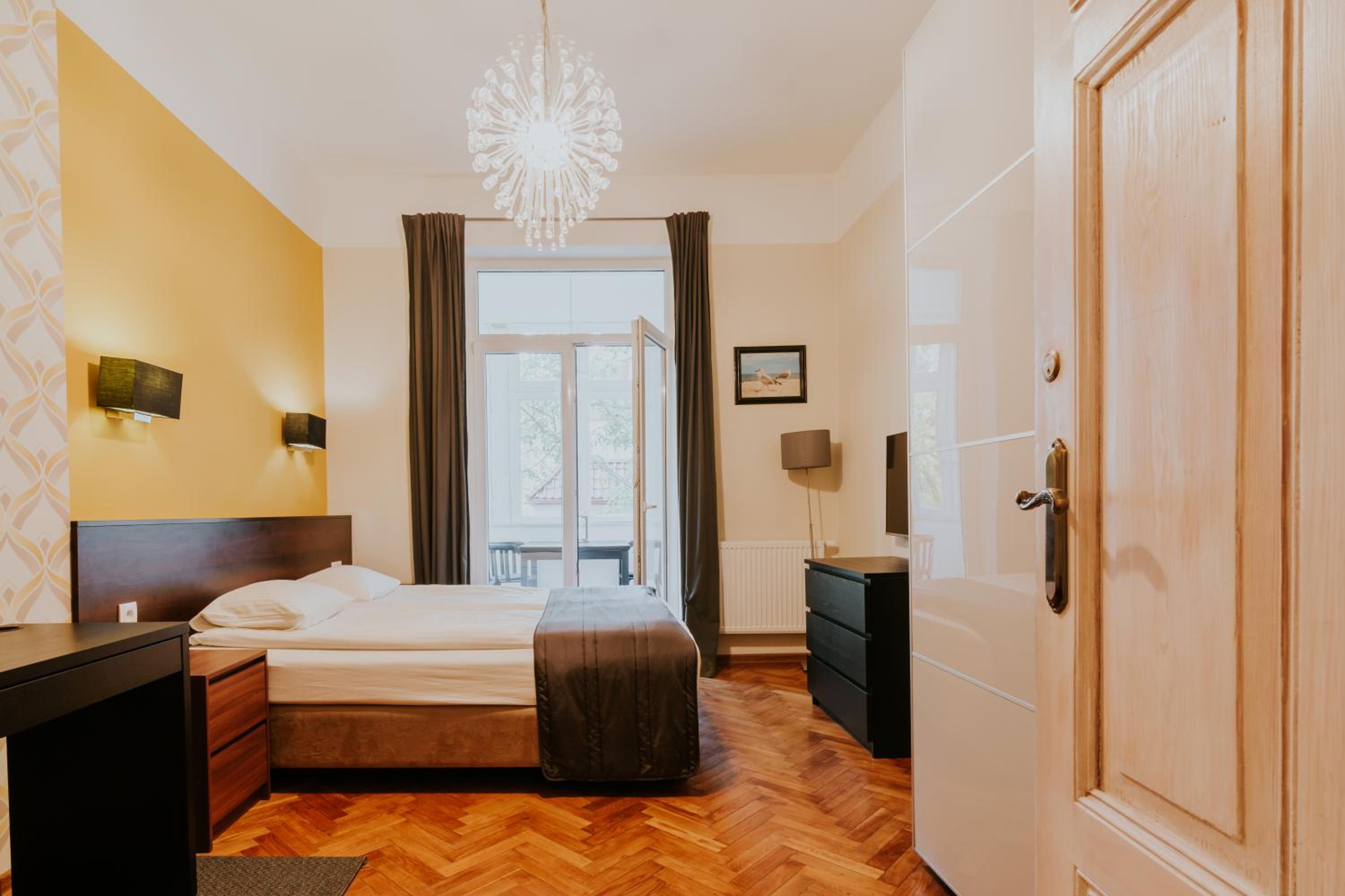 Standard Apartment - Photo 7