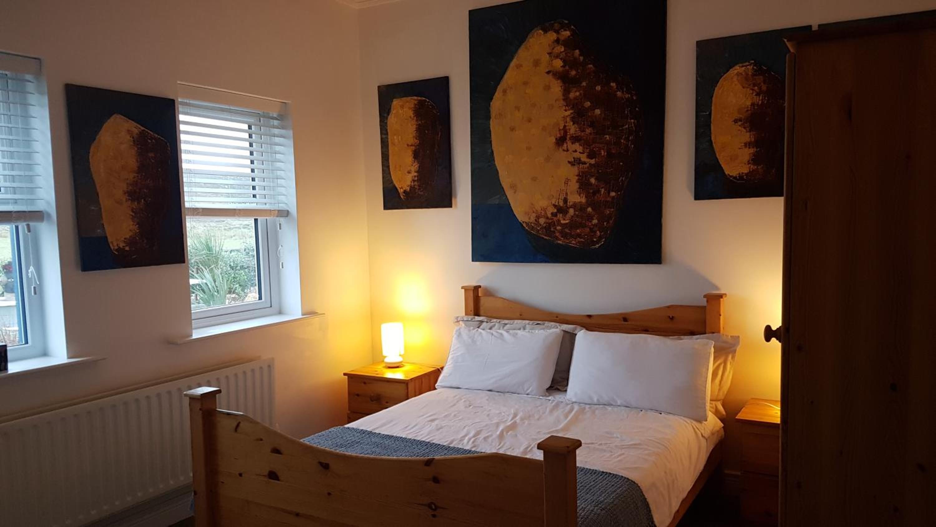 Double Room with Private Bathroom - Photo 13