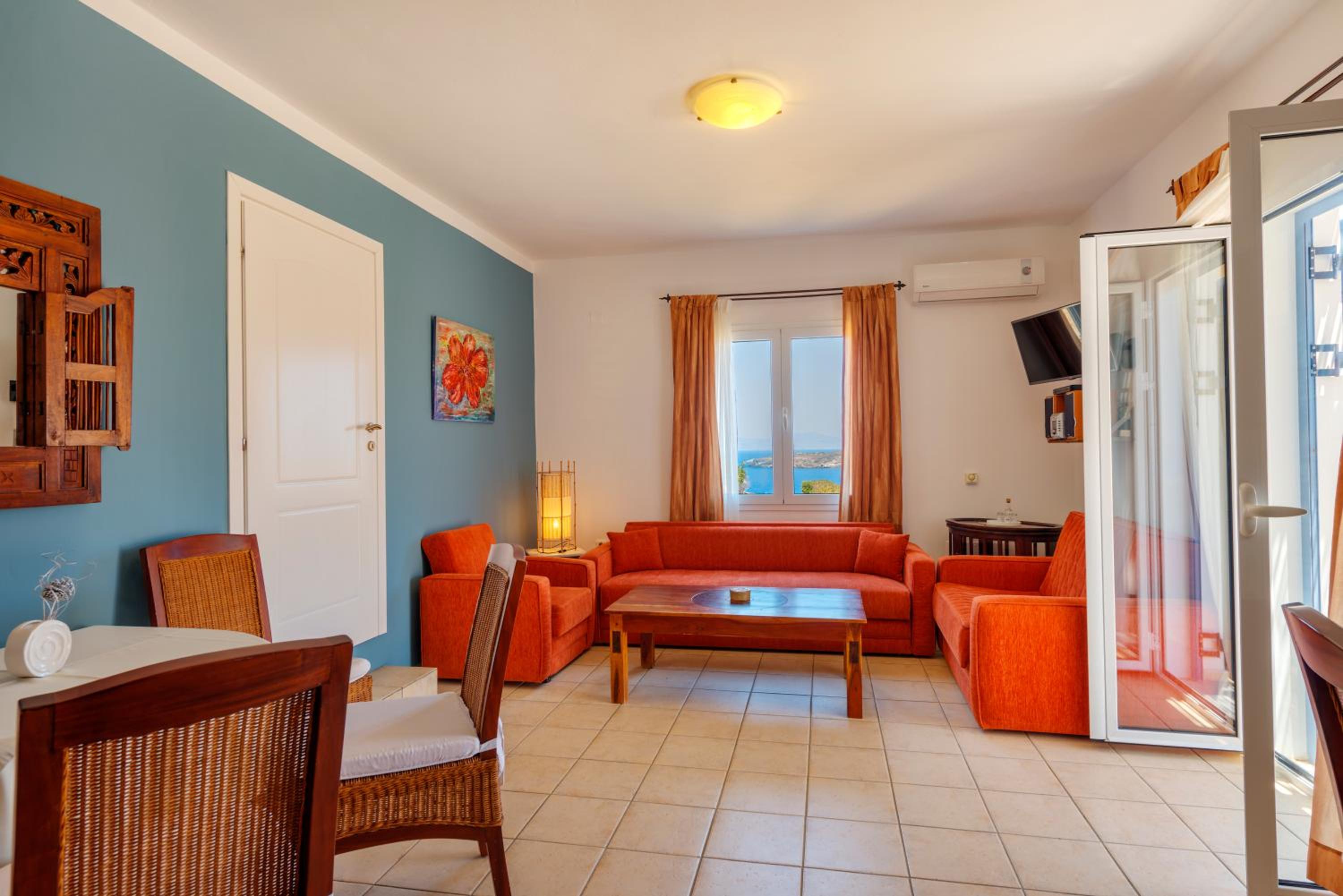 Two-Bedroom Suite photo 1