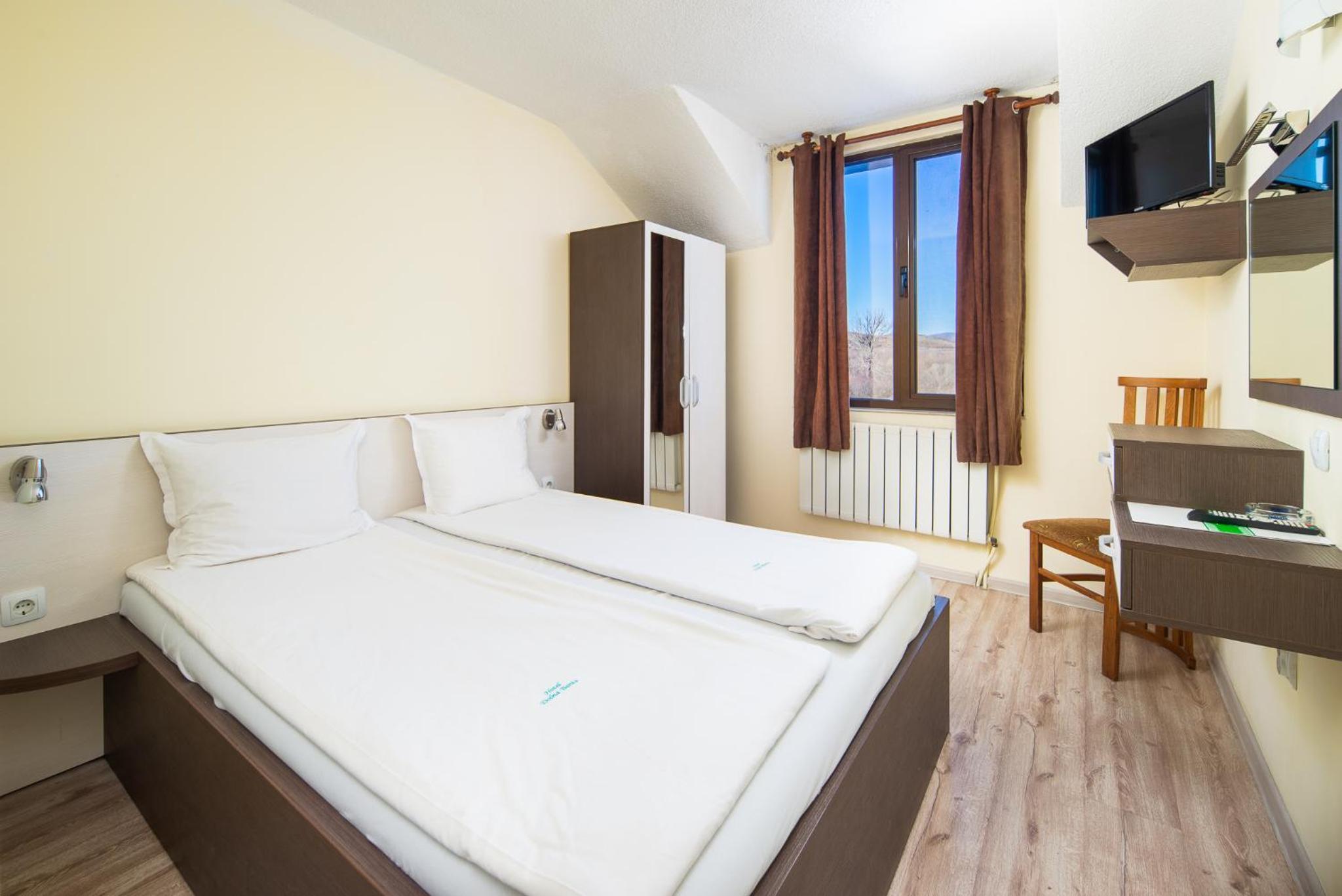 Economy Double Room photo 1