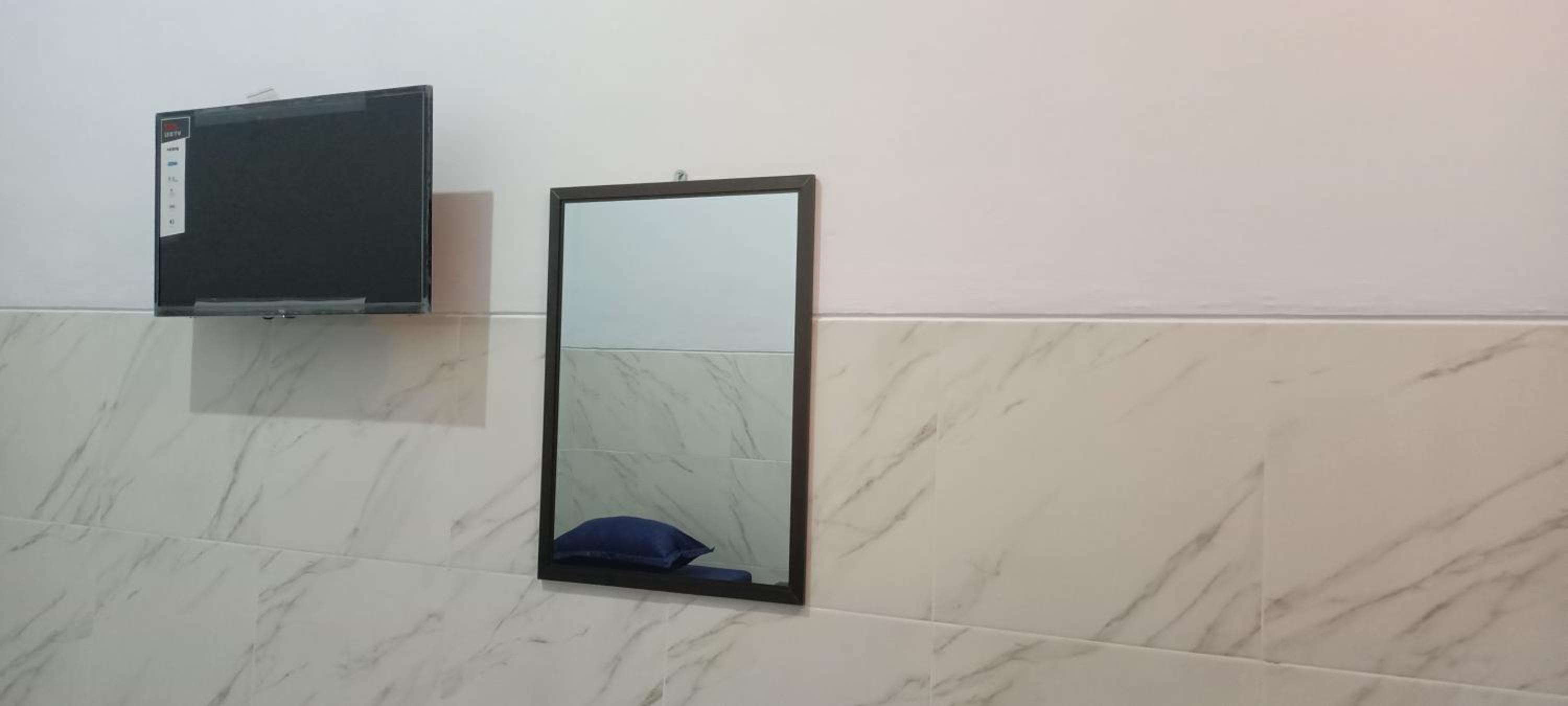 Twin Room - Photo 6