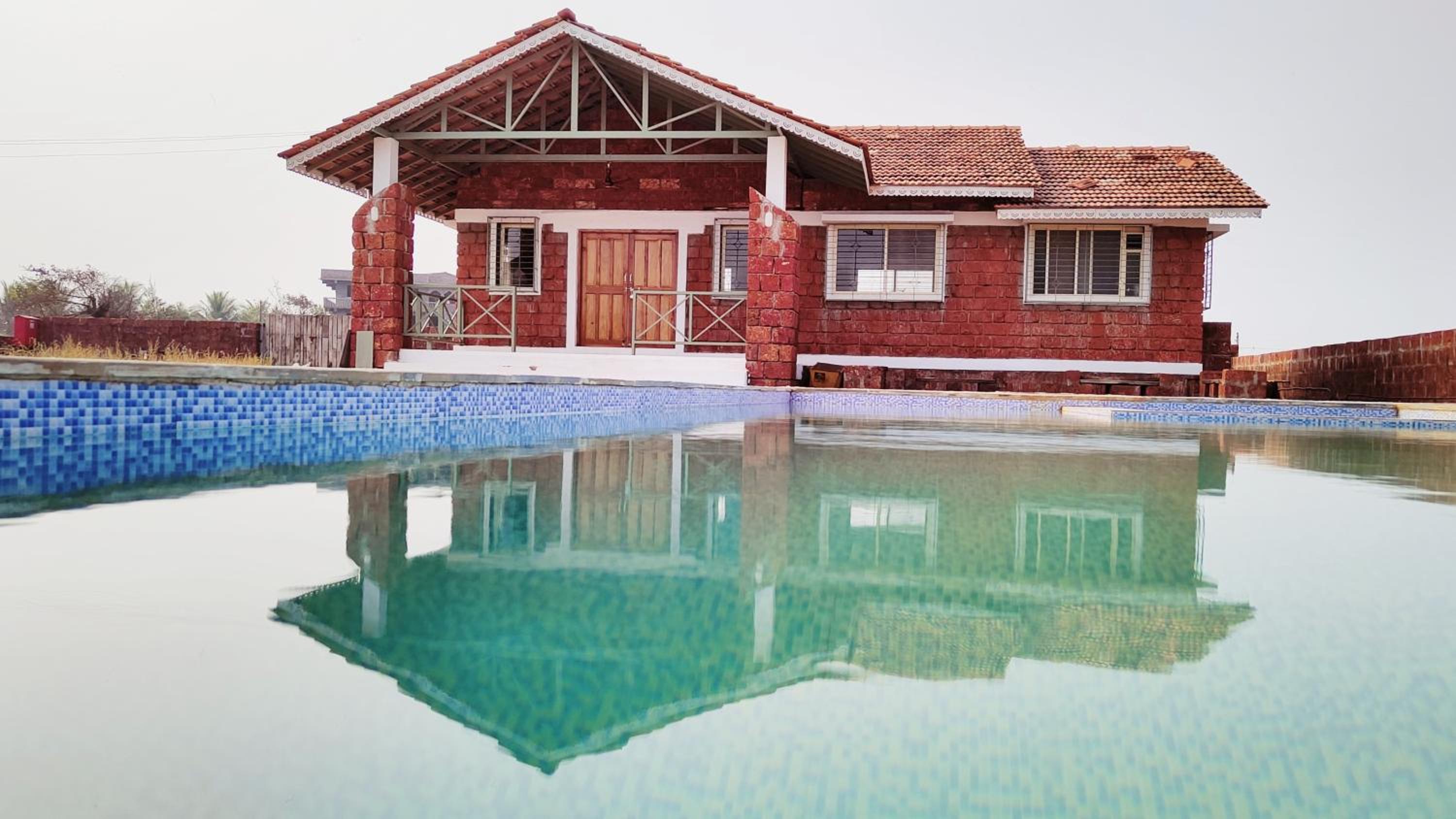Superior Villa photo 2