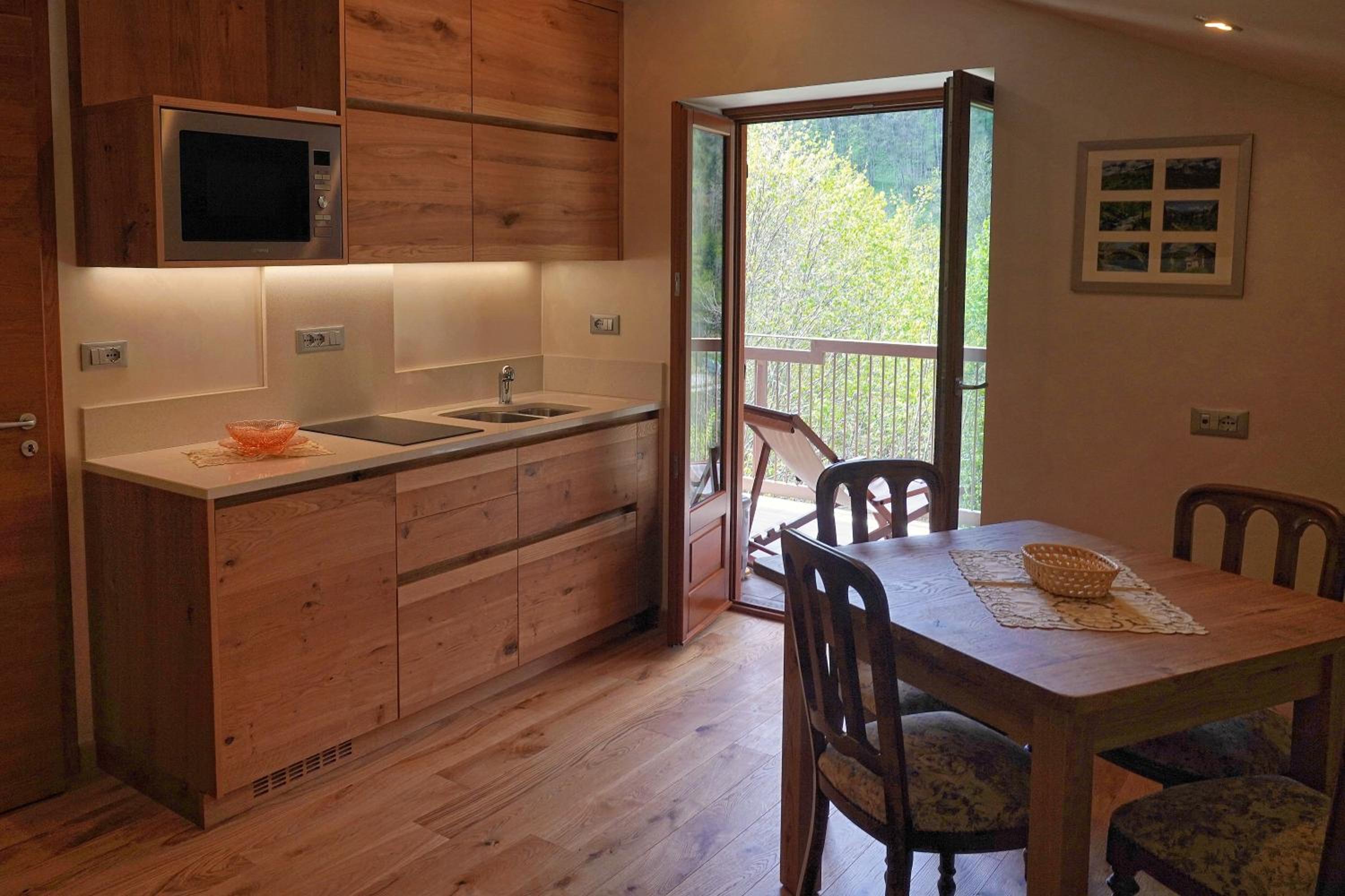 Apartment with Mountain View photo 3