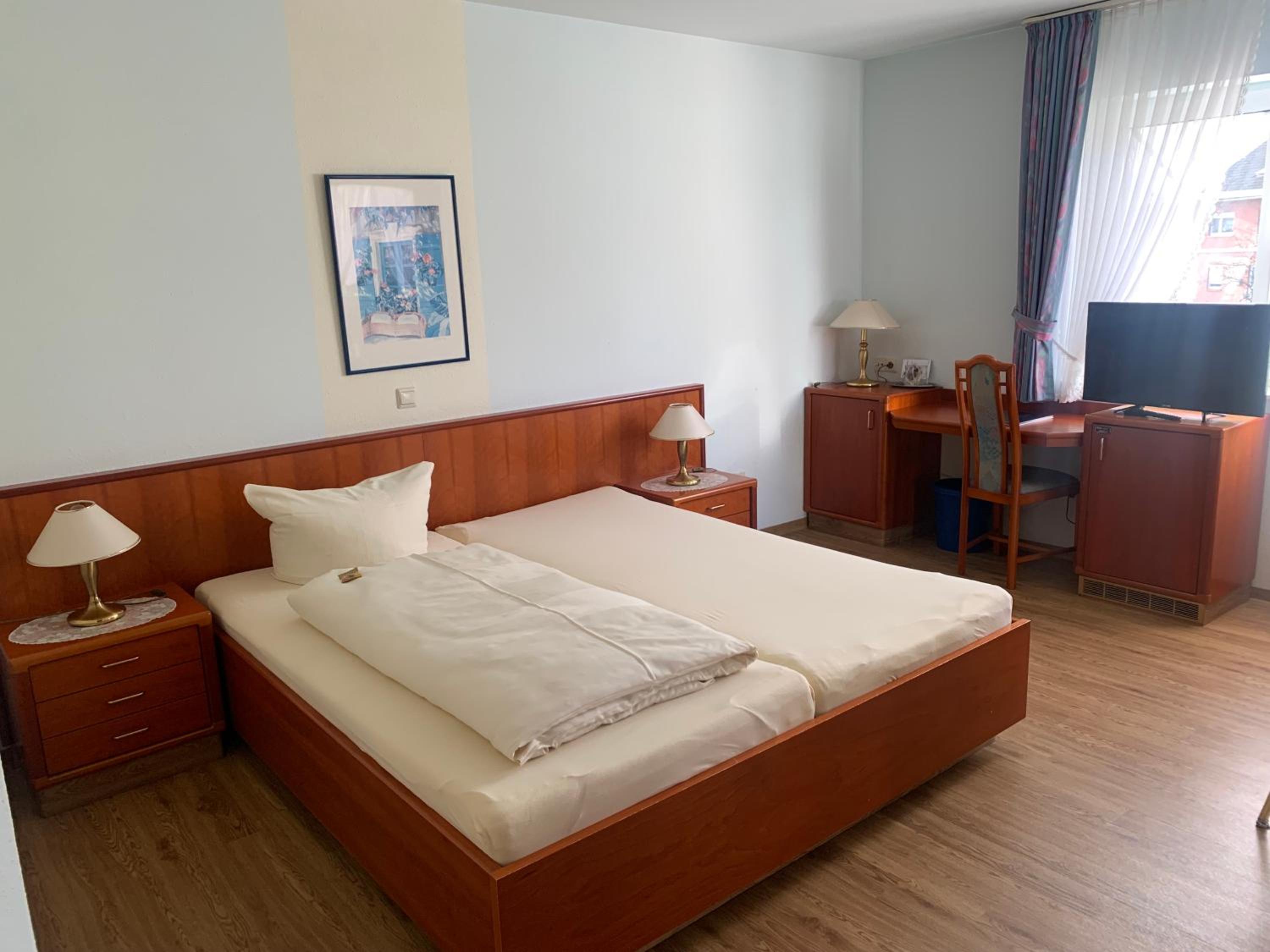 Double Room - Photo 2
