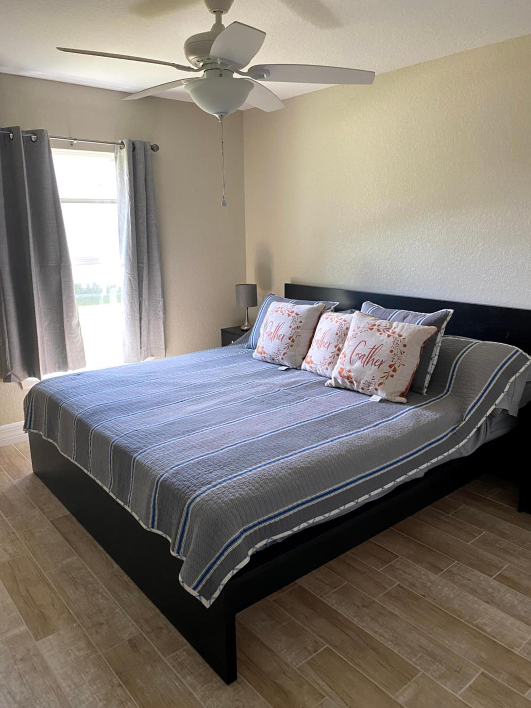 Three-Bedroom House - Photo 1