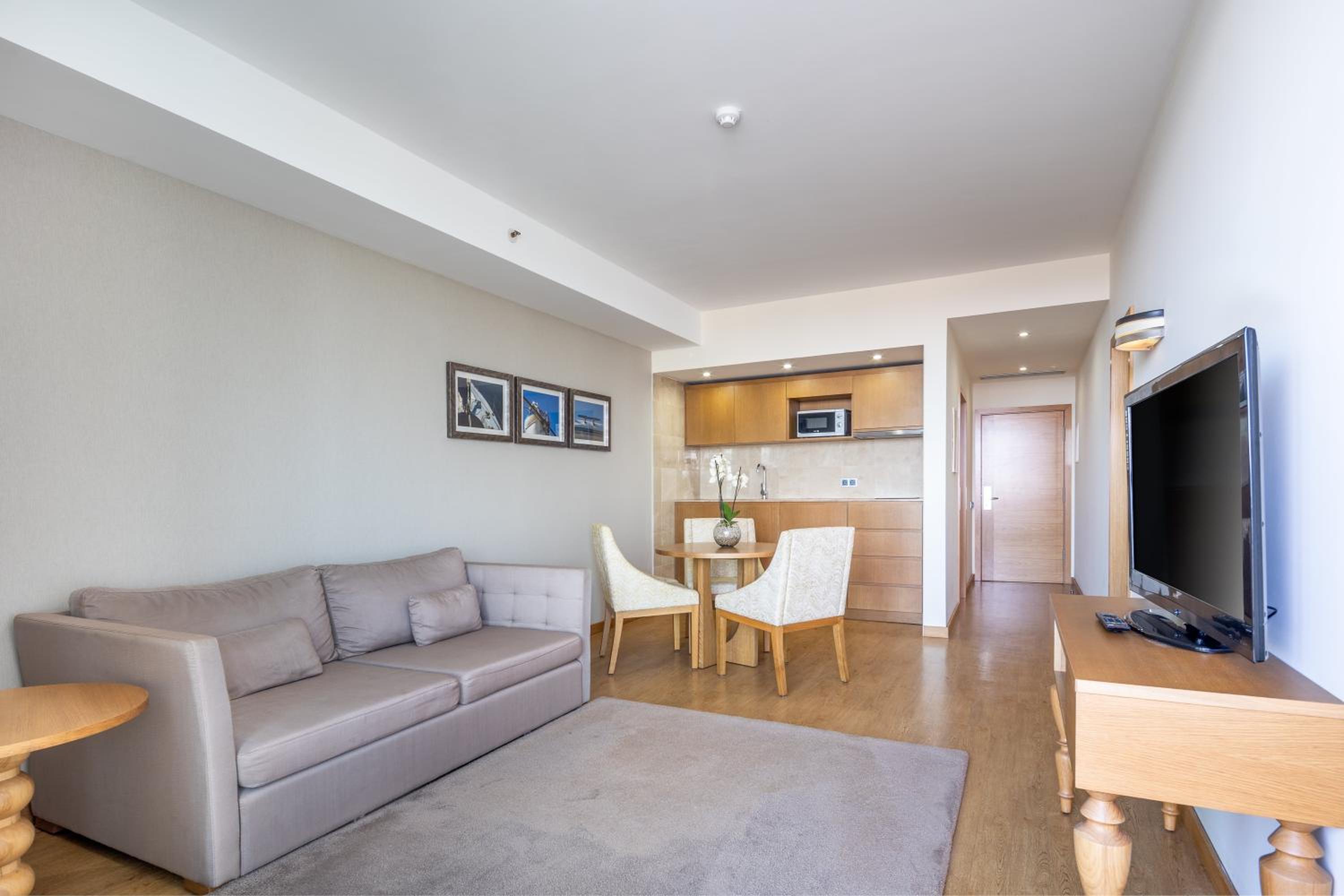 Suite with Kitchenette photo 2