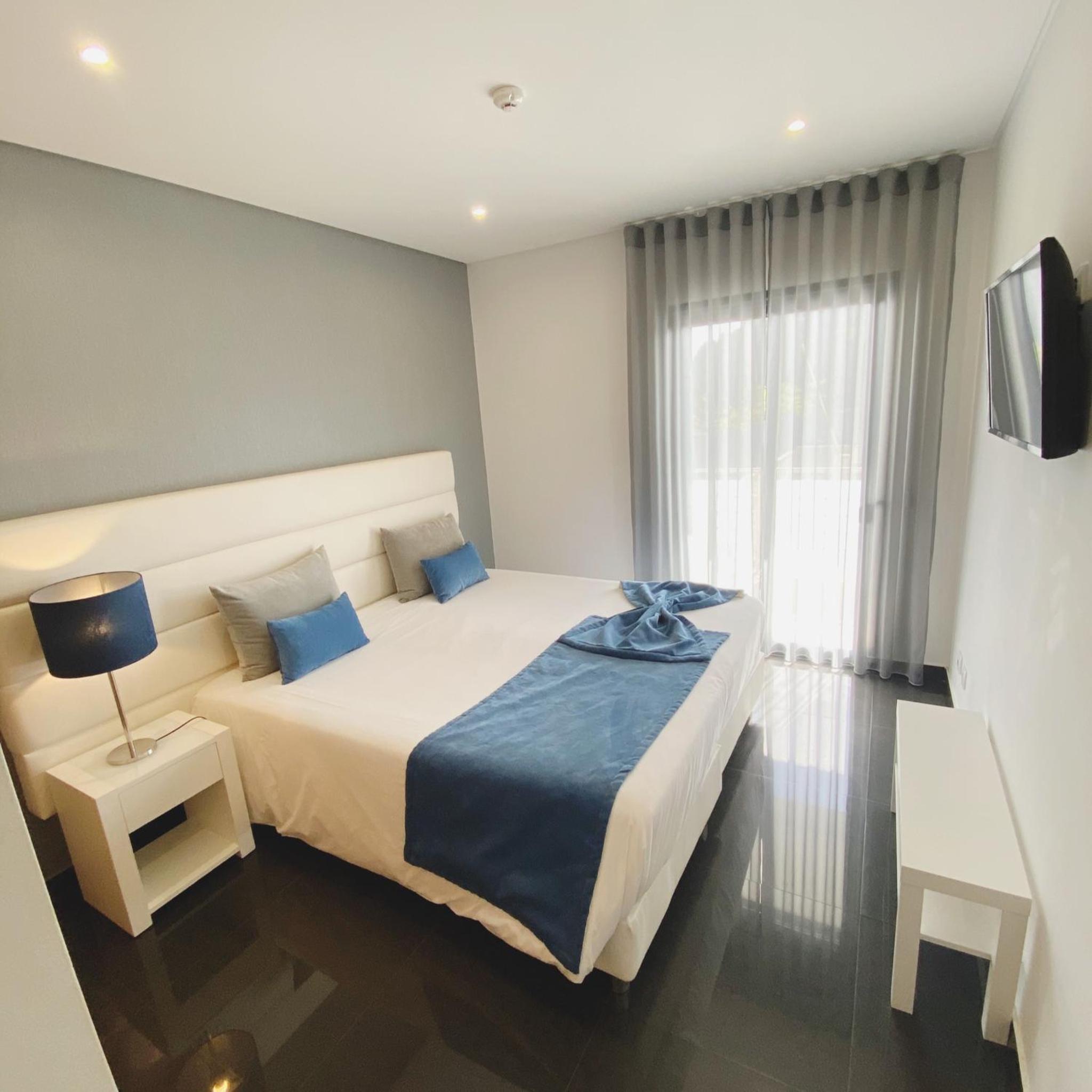 Double or Twin Room - Photo 1
