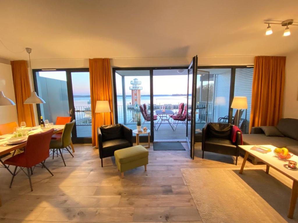 Apartment with Balcony photo 1