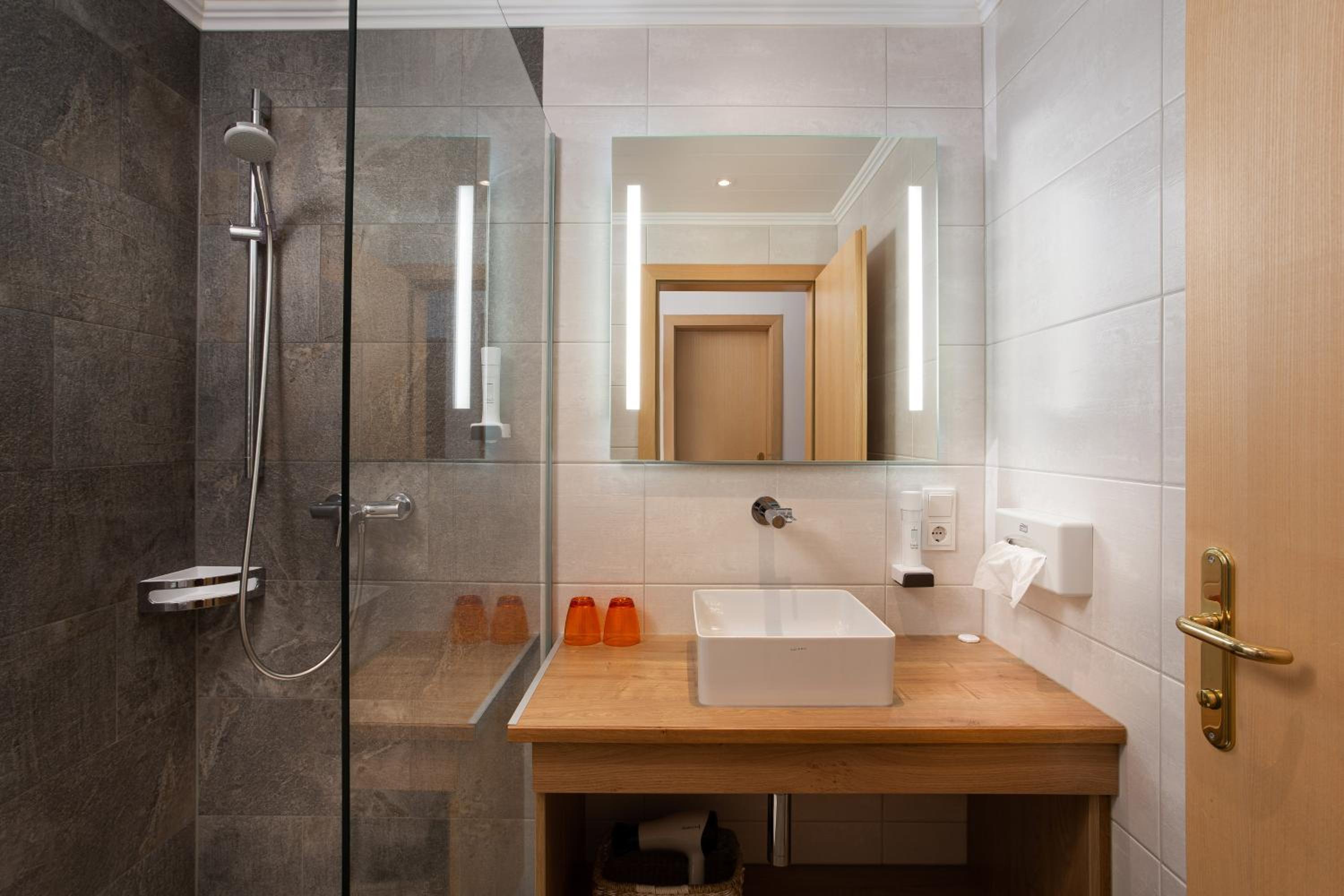 Junior Suite with Balcony photo 2