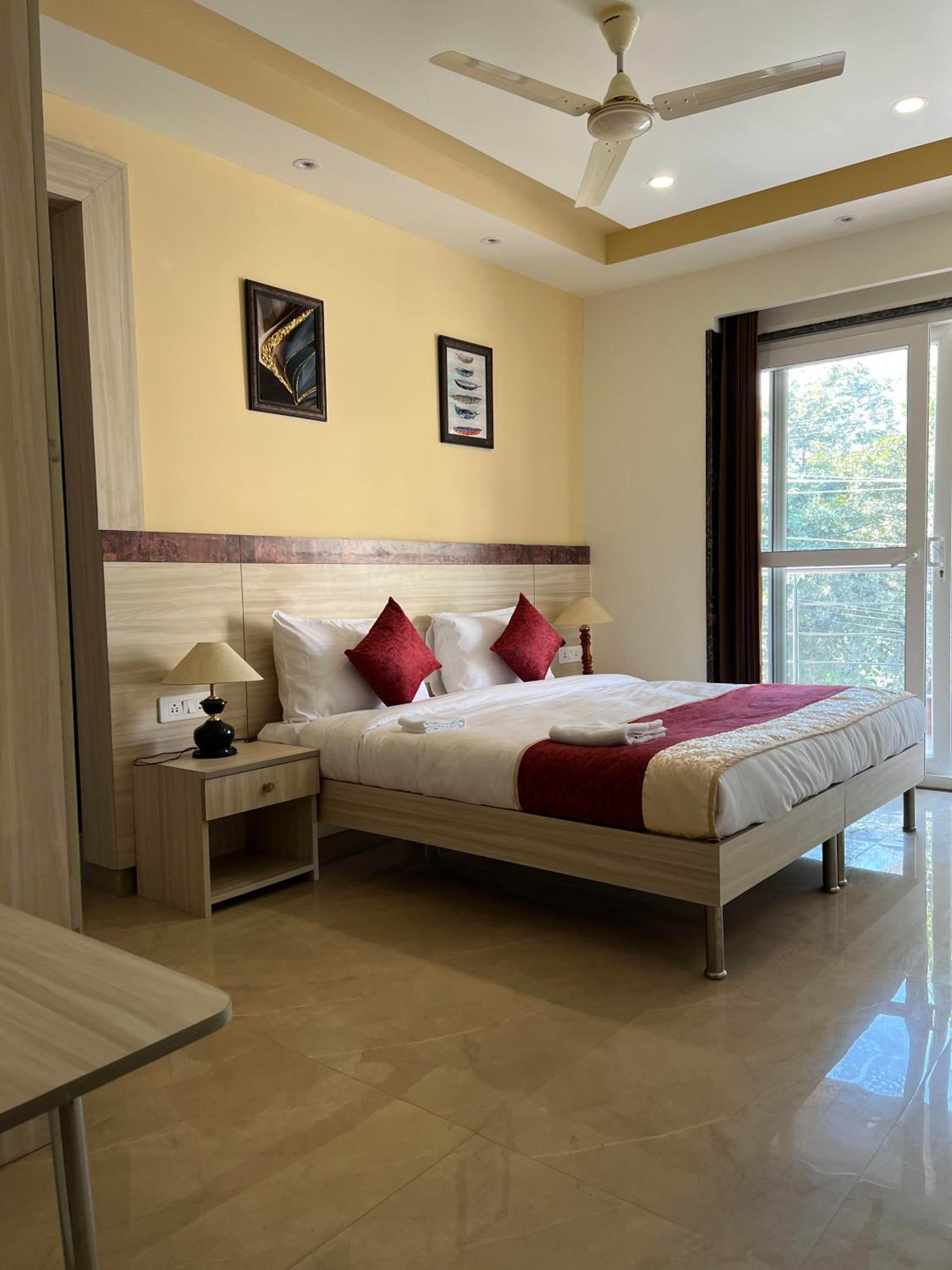 Deluxe Double or Twin Room with Garden View