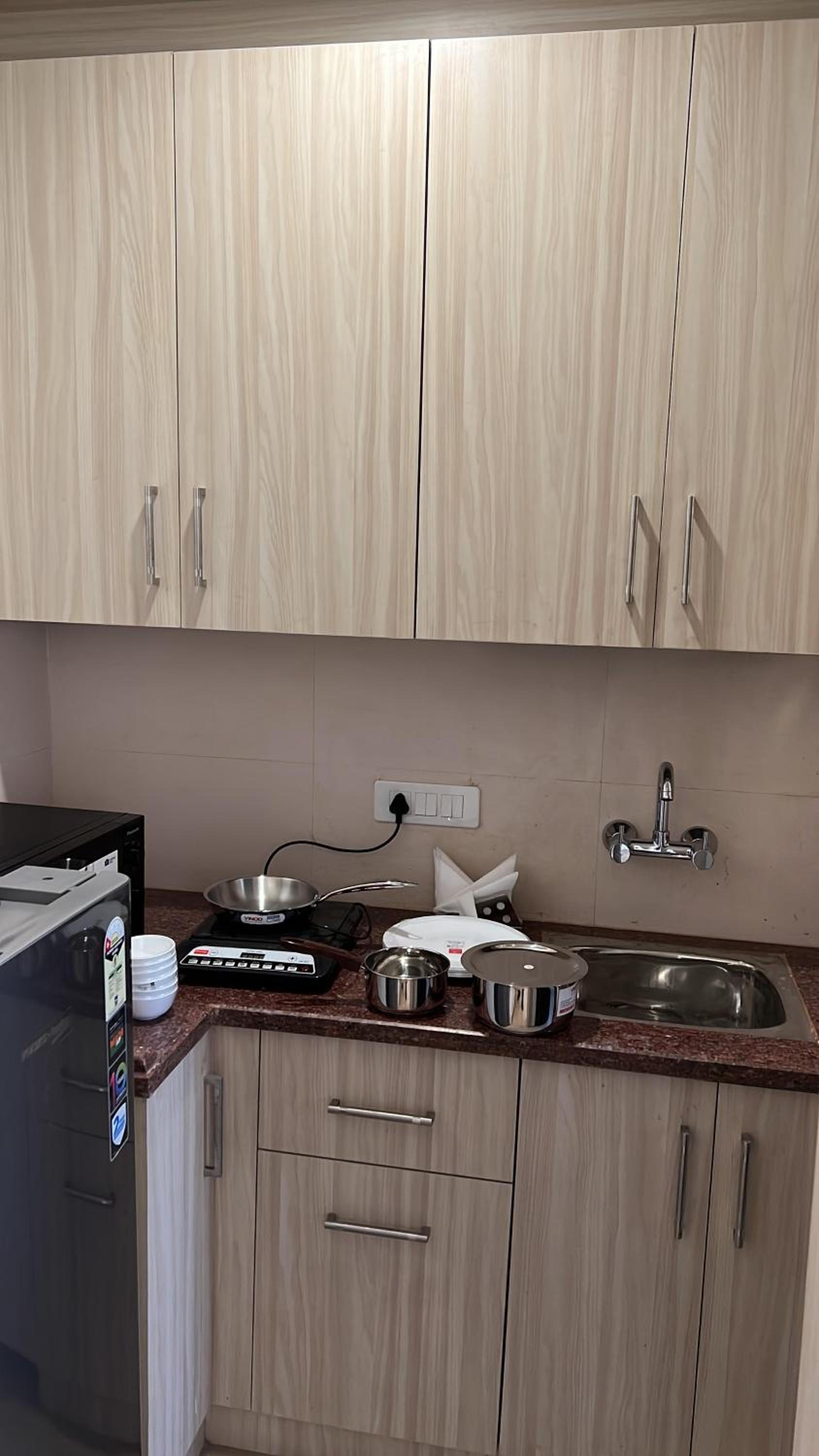 Deluxe Double Room with Balcony photo 2