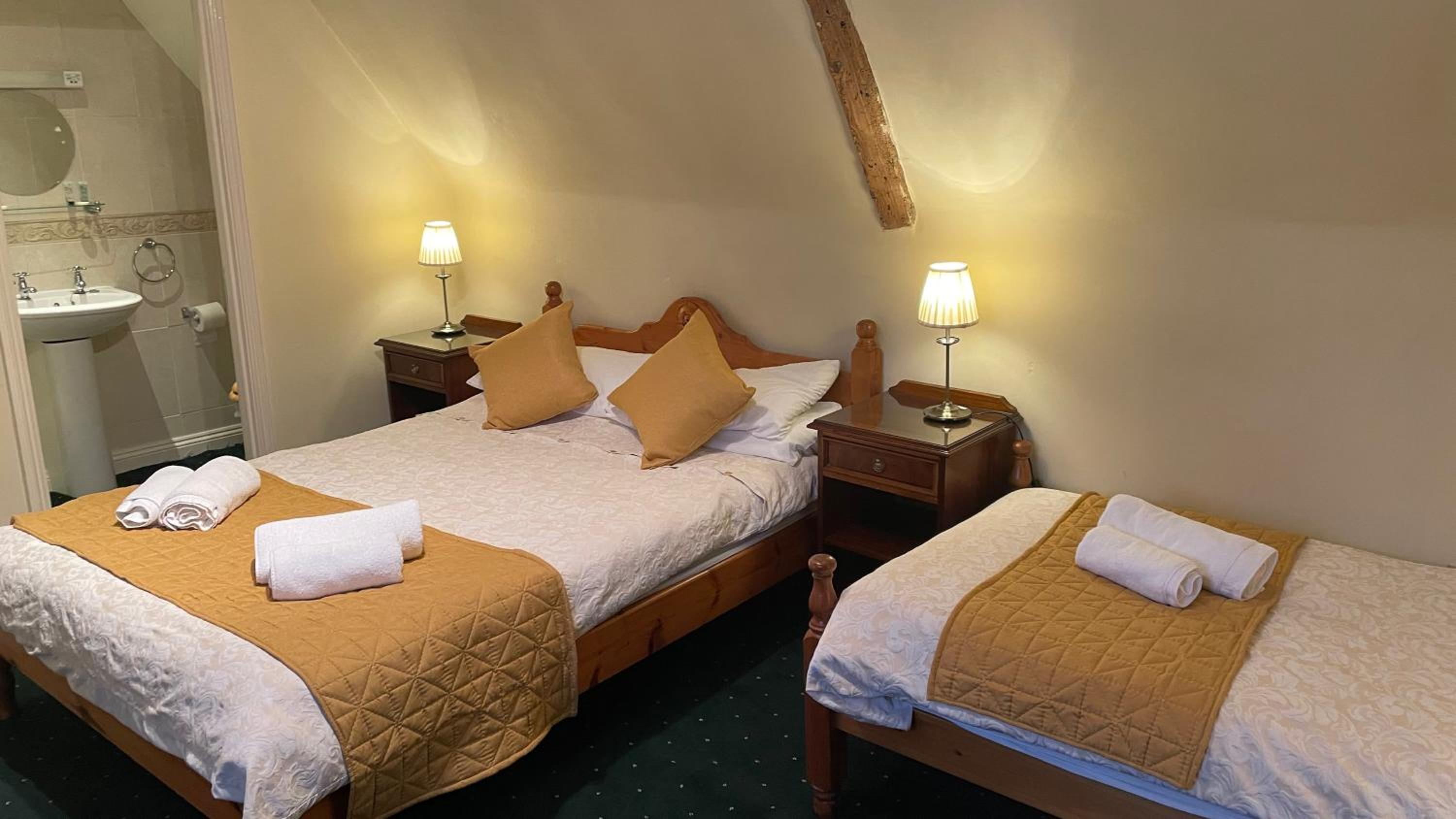 Triple Room