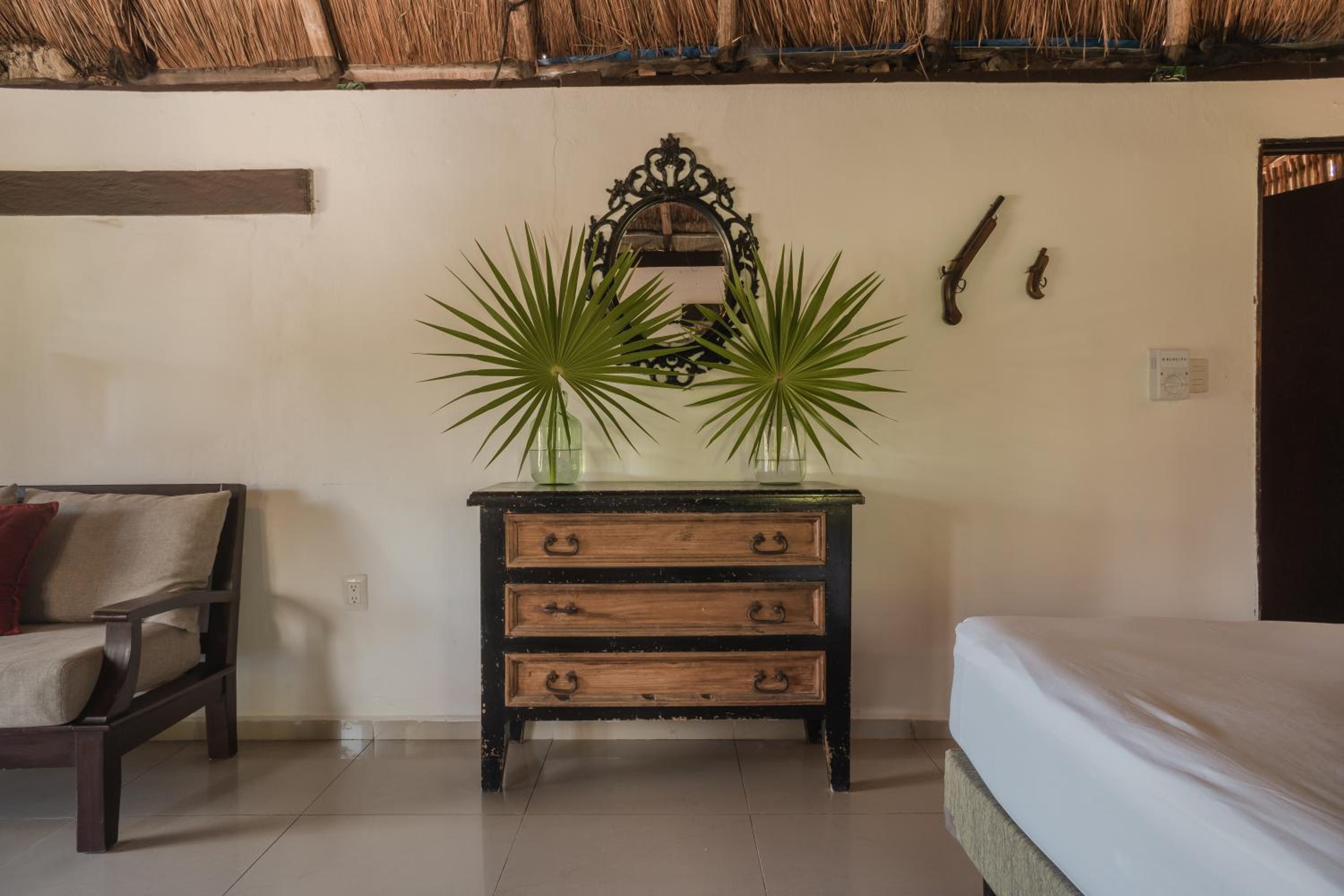 King Room with Sea View - Photo 6
