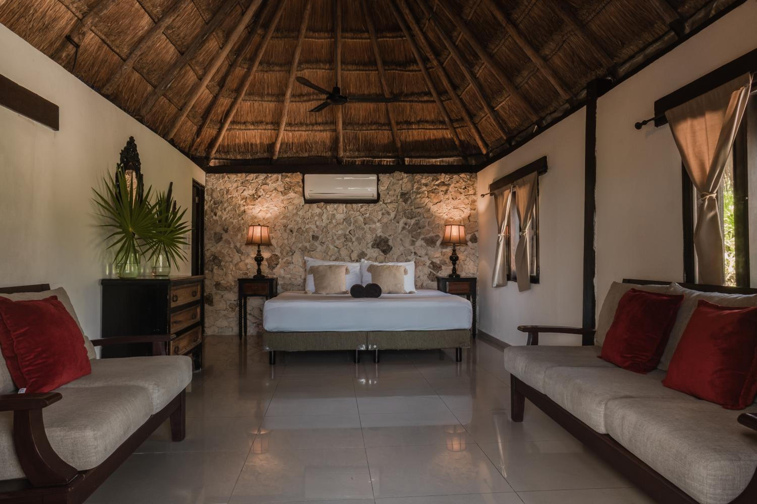 King Room with Sea View - Photo 1