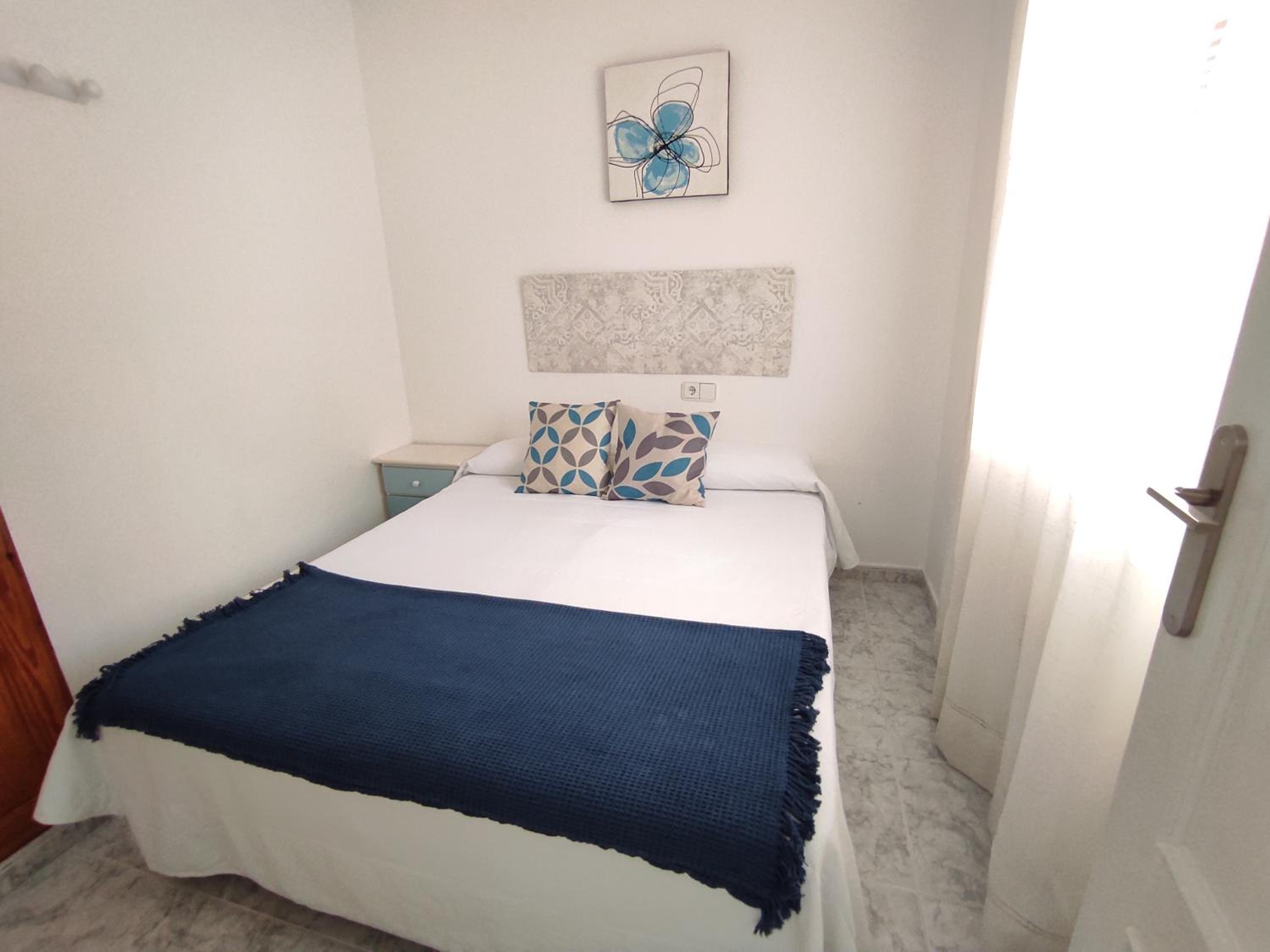 One-Bedroom Apartment - Photo 1