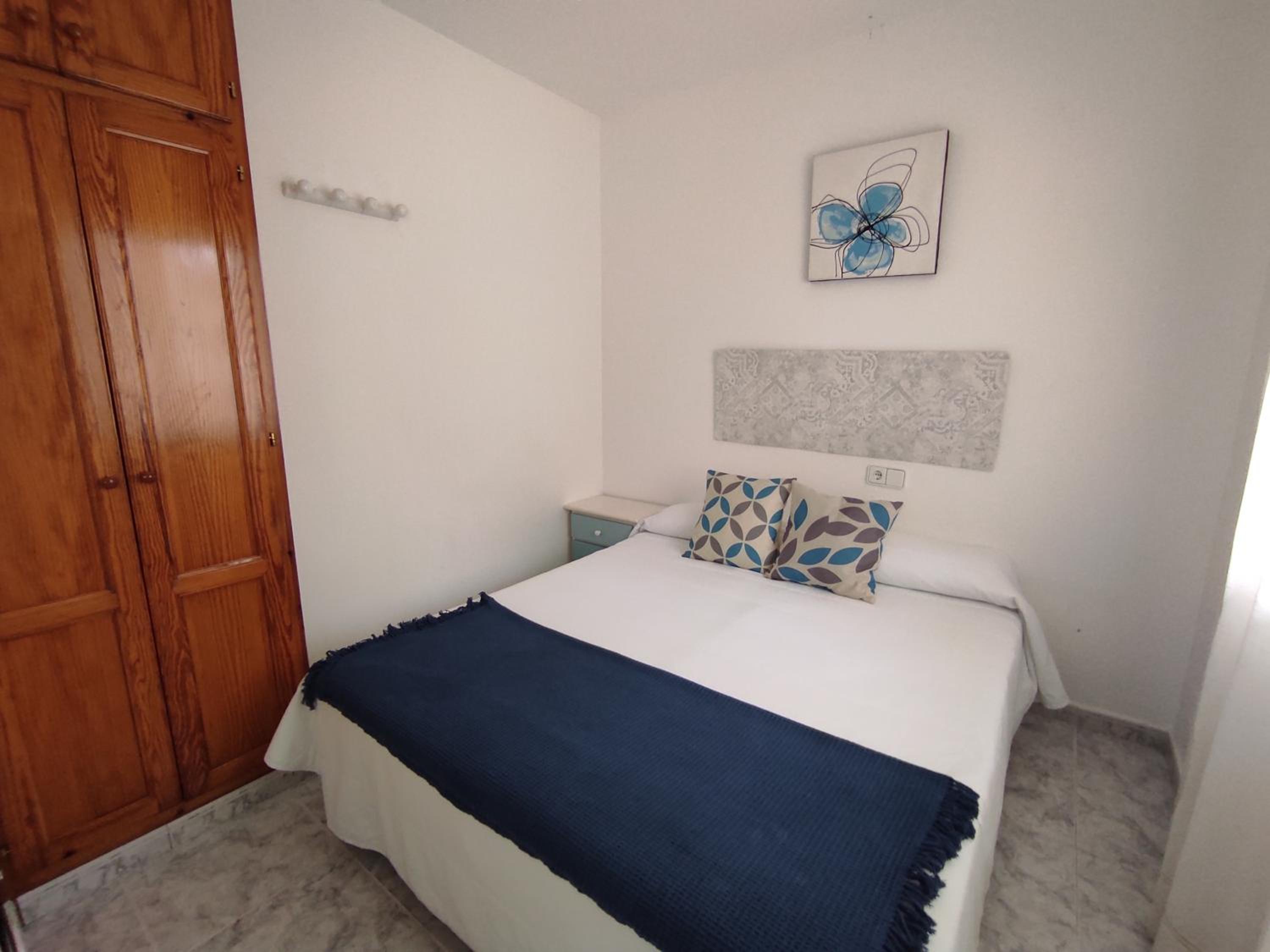 One-Bedroom Apartment - Photo 6