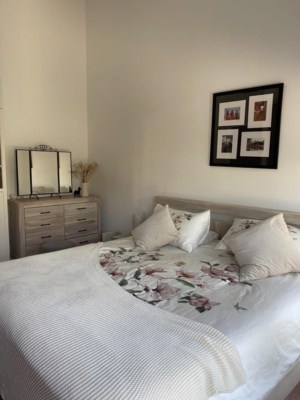 Deluxe Double Room with Bath photo 2