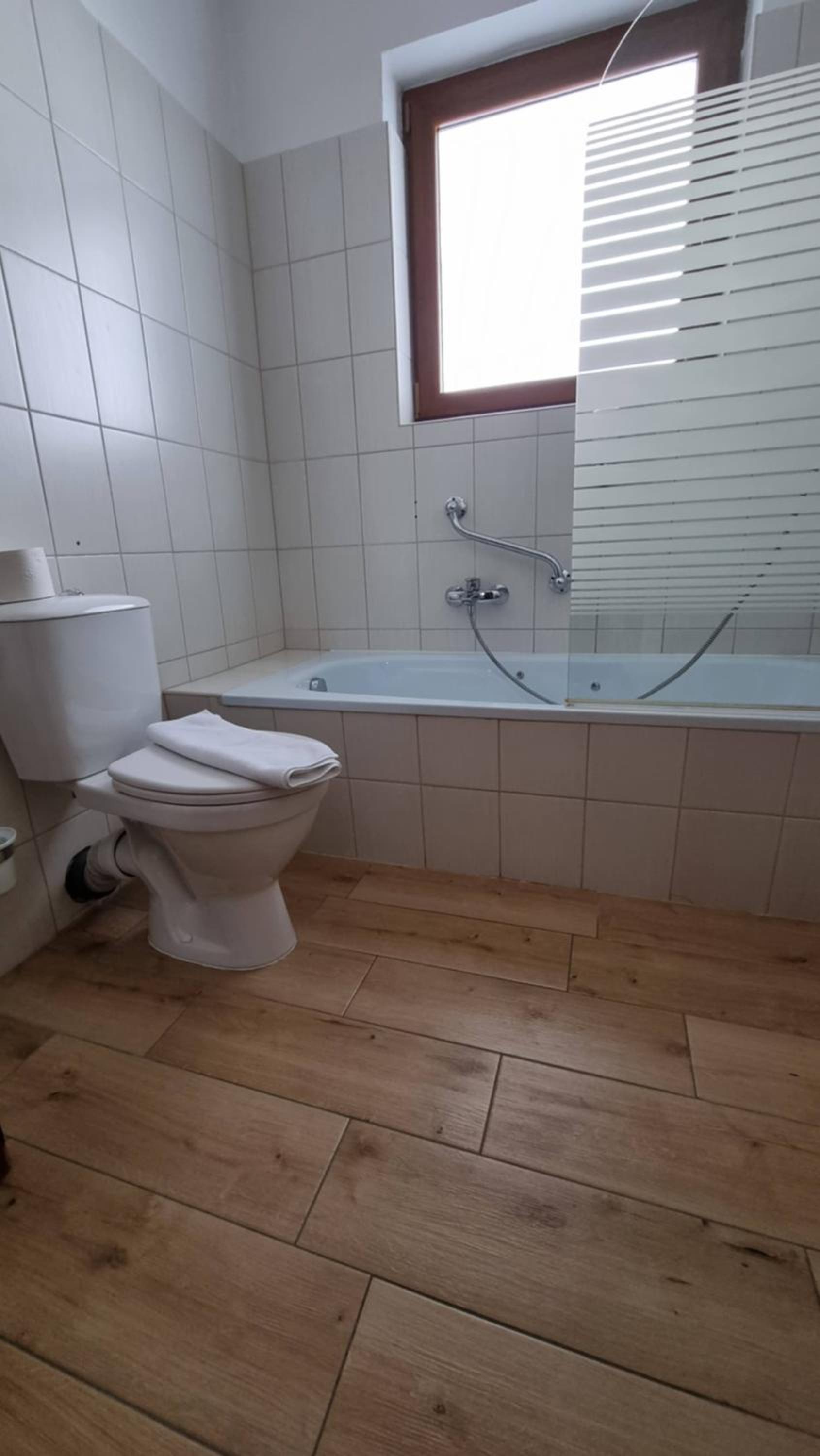 Triple Room with Balcony - Photo 3