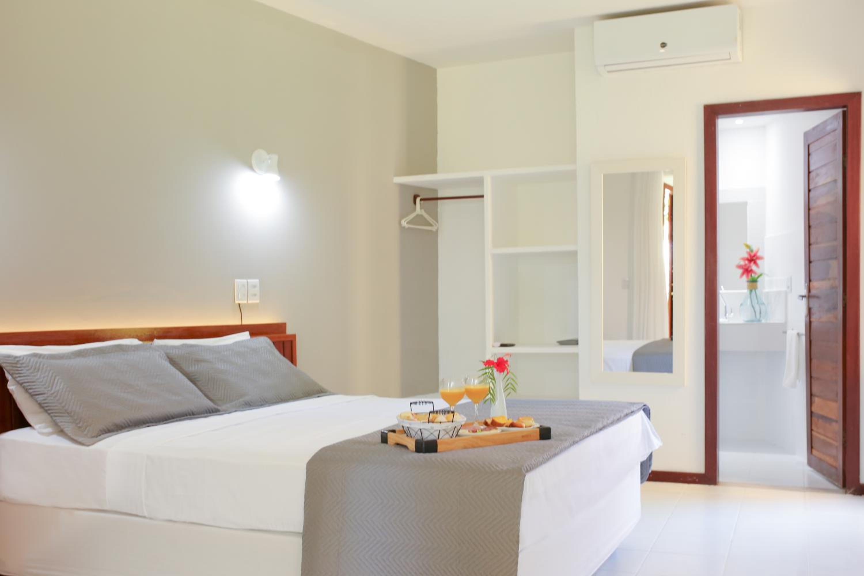 Deluxe Suite with Spa Bath photo 1