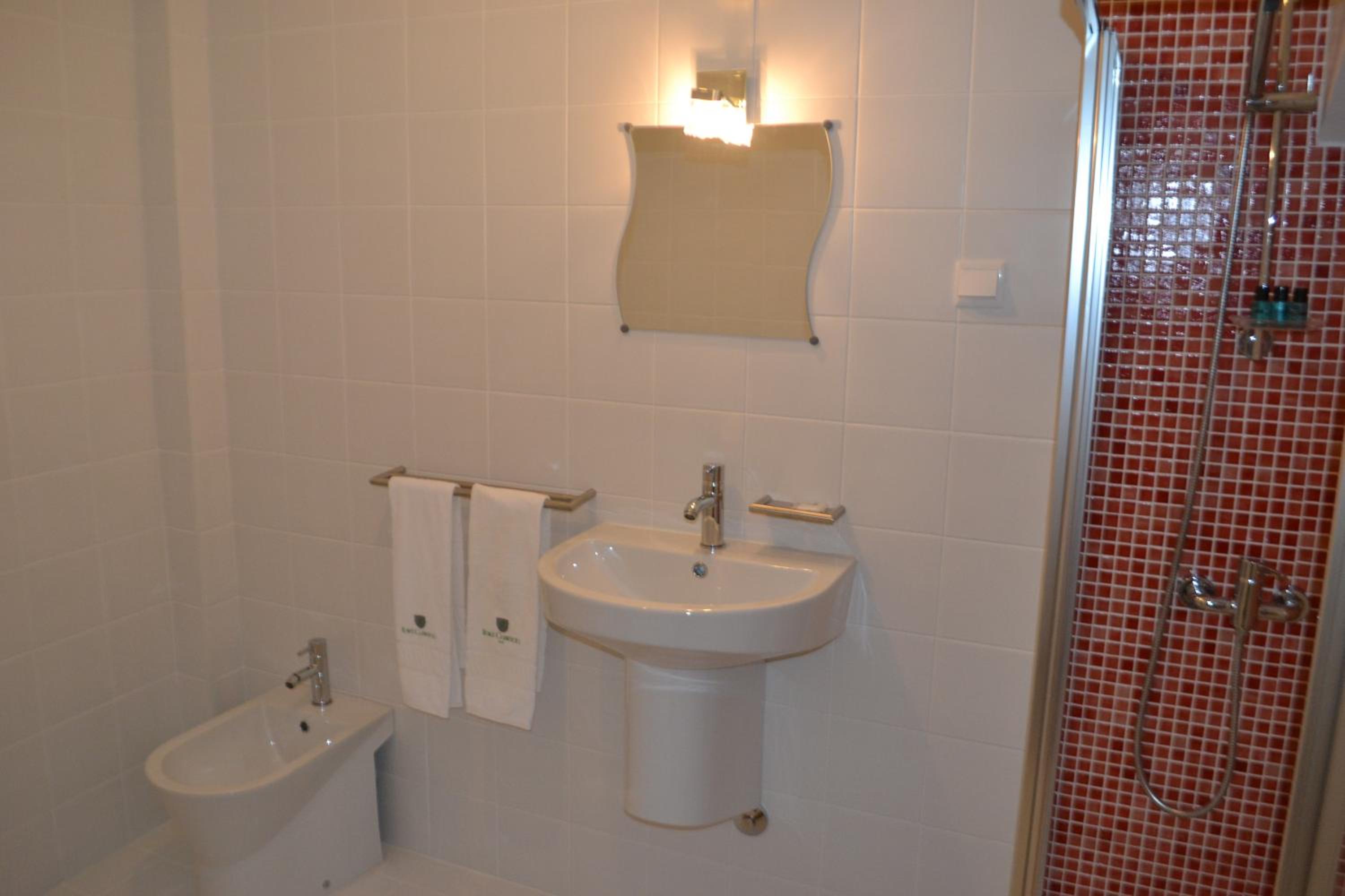 Three-Bedroom Apartment photo 3
