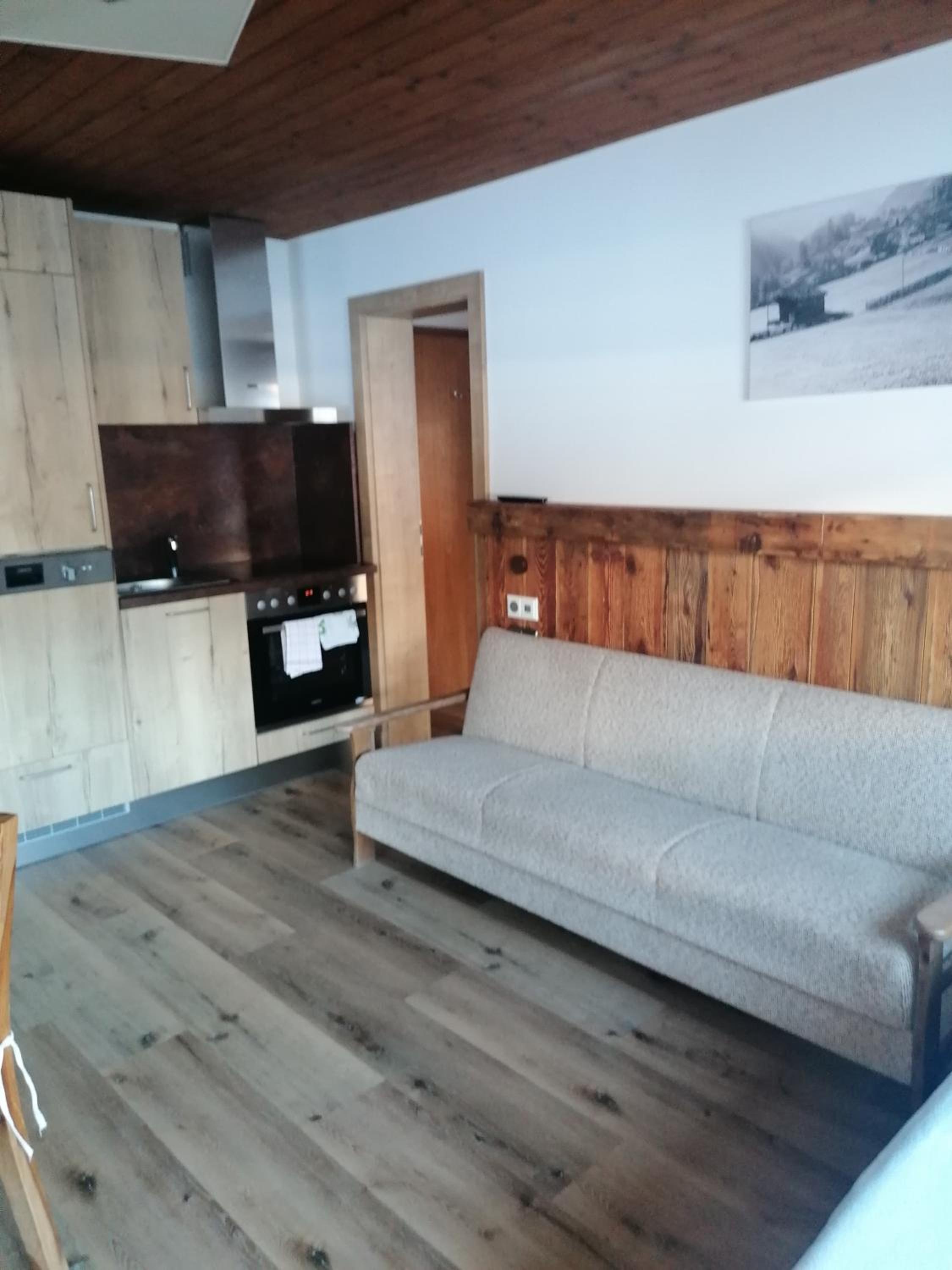 Apartment photo 3