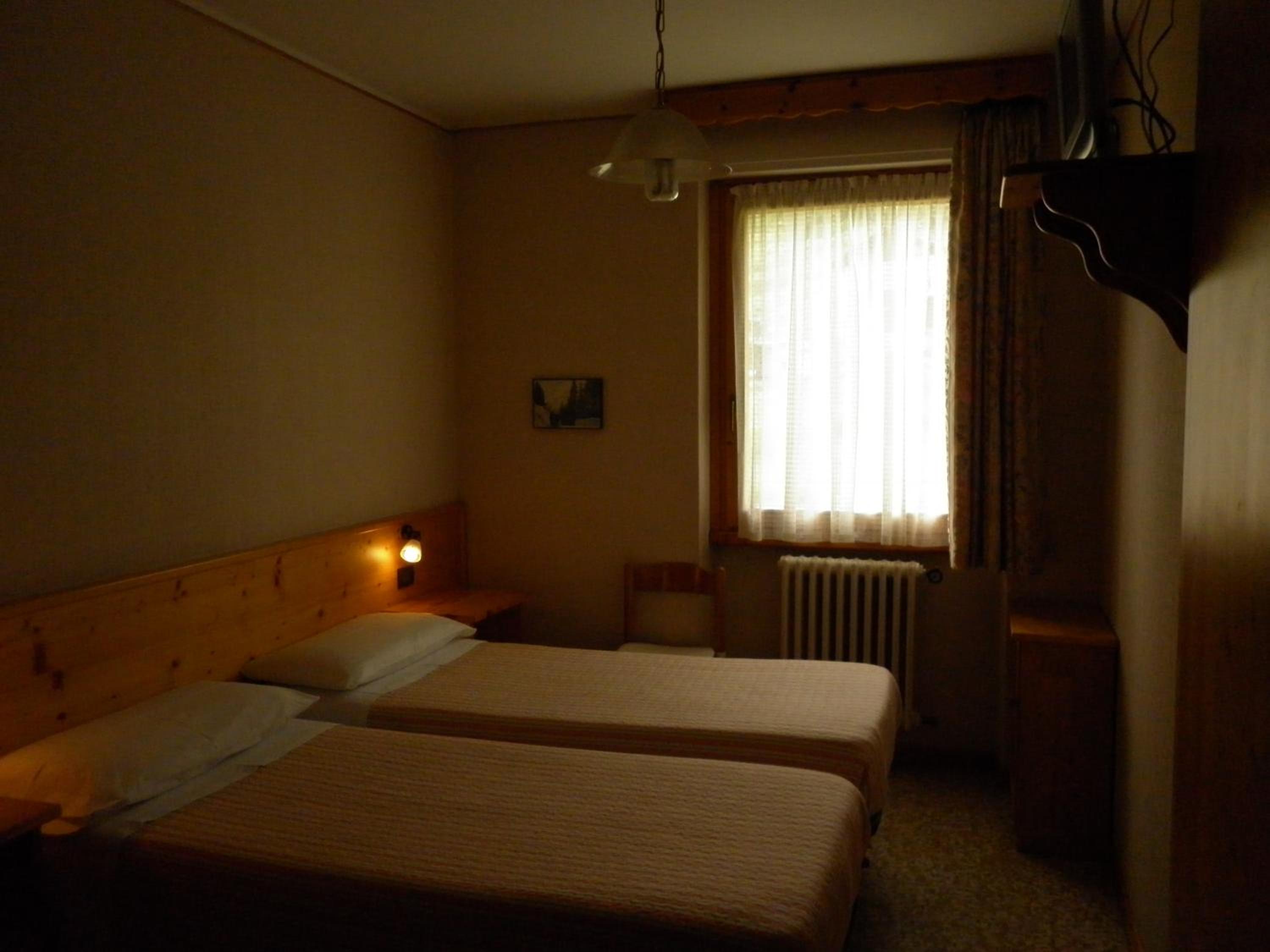Double Room - Photo 3