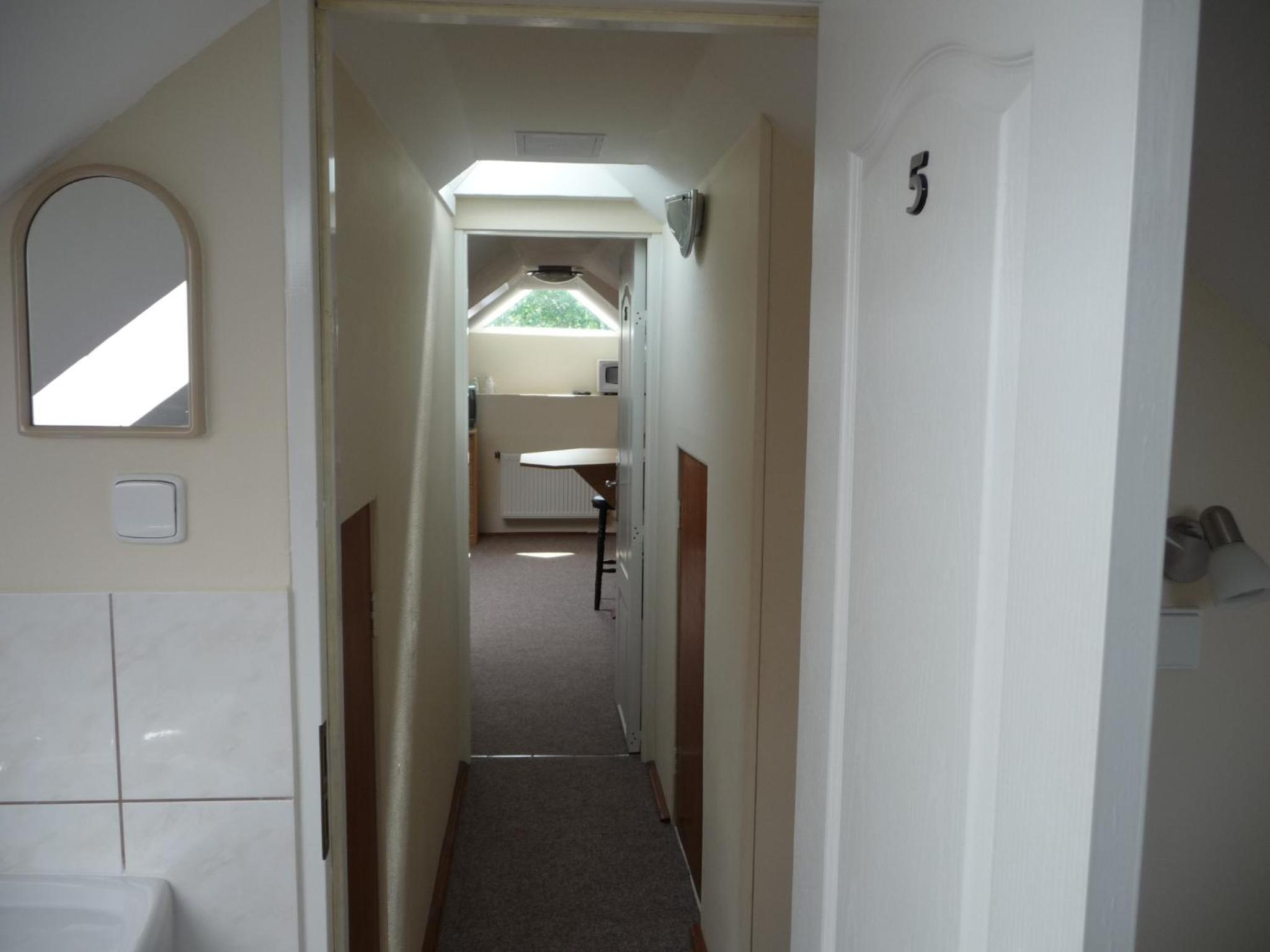 Two Connecting Double Rooms - Attic photo 2