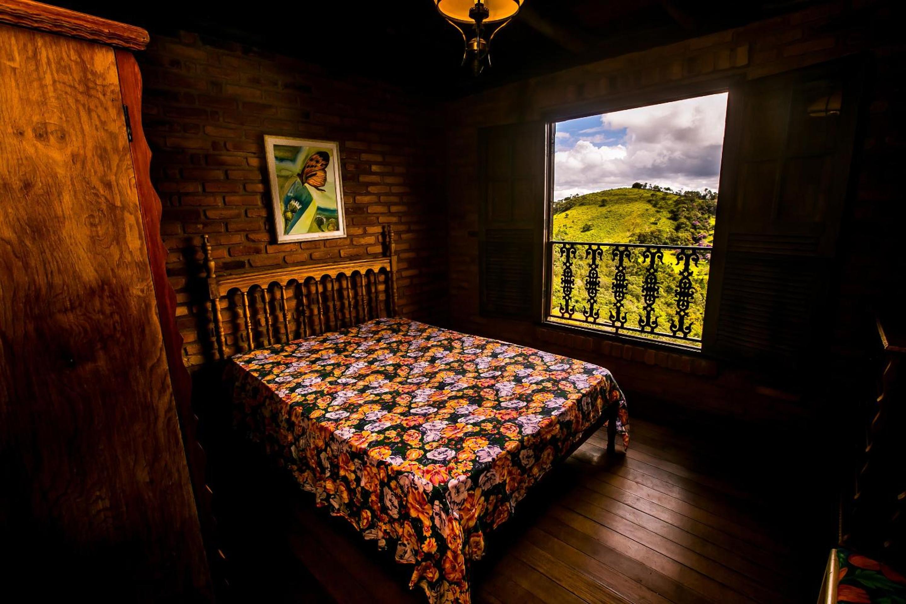Three-Bedroom Chalet - Photo 11