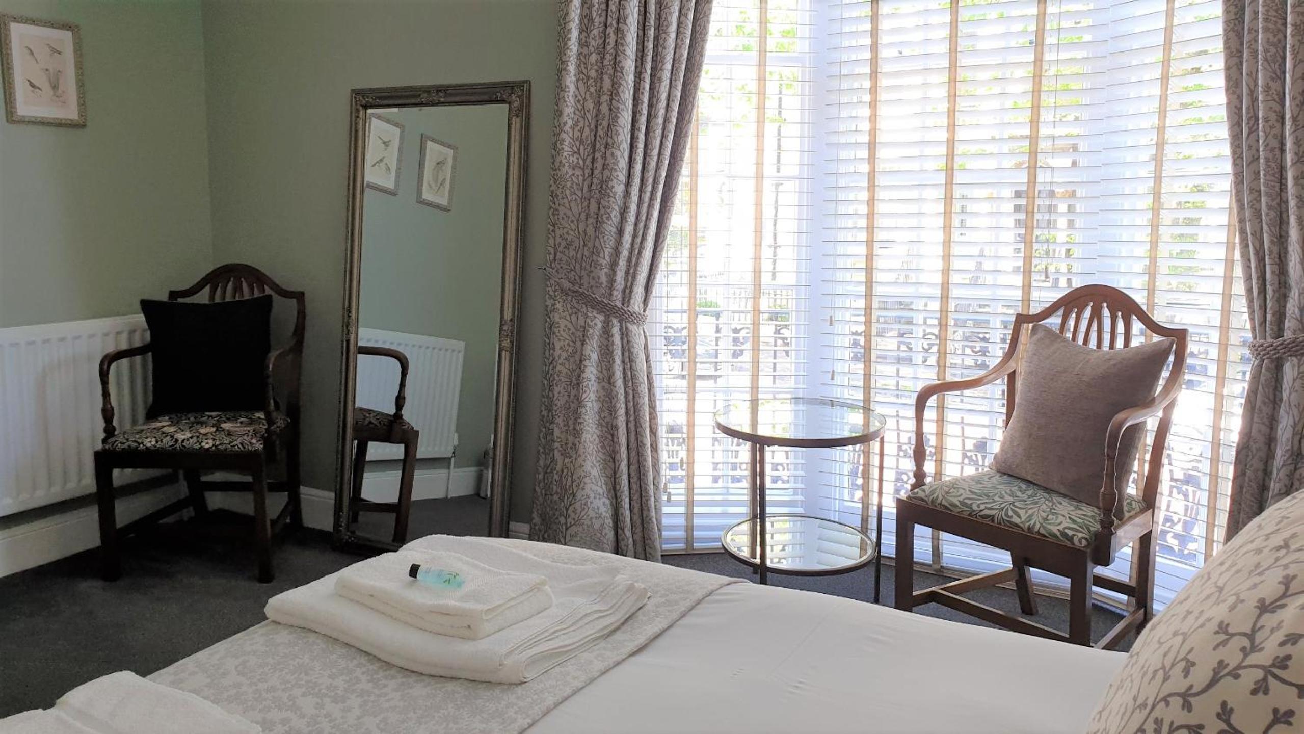 Large Double Room En-Suite First Floor  photo 3