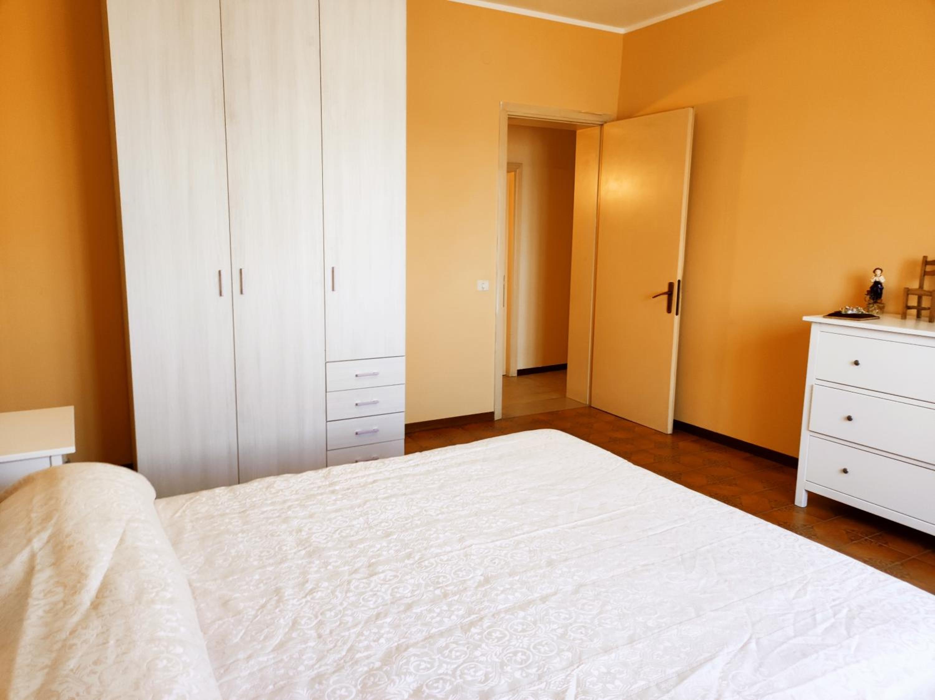 Double Room With Shared Bathroom photo 1