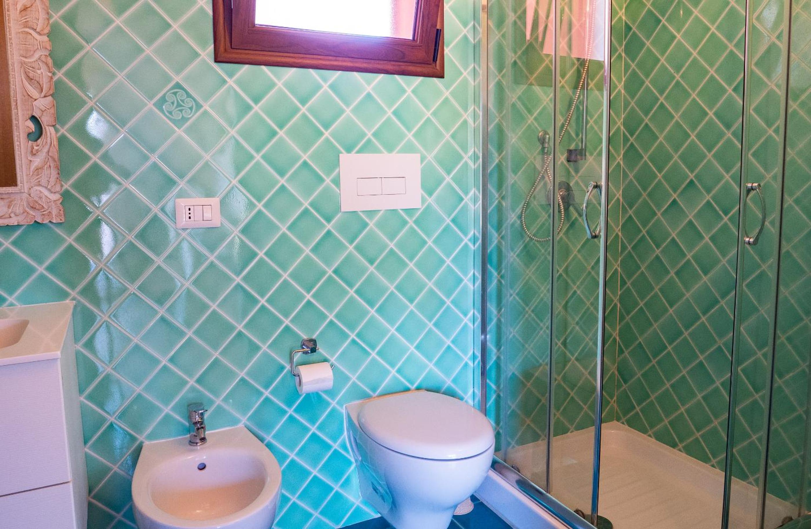 Standard King Room - Photo 73