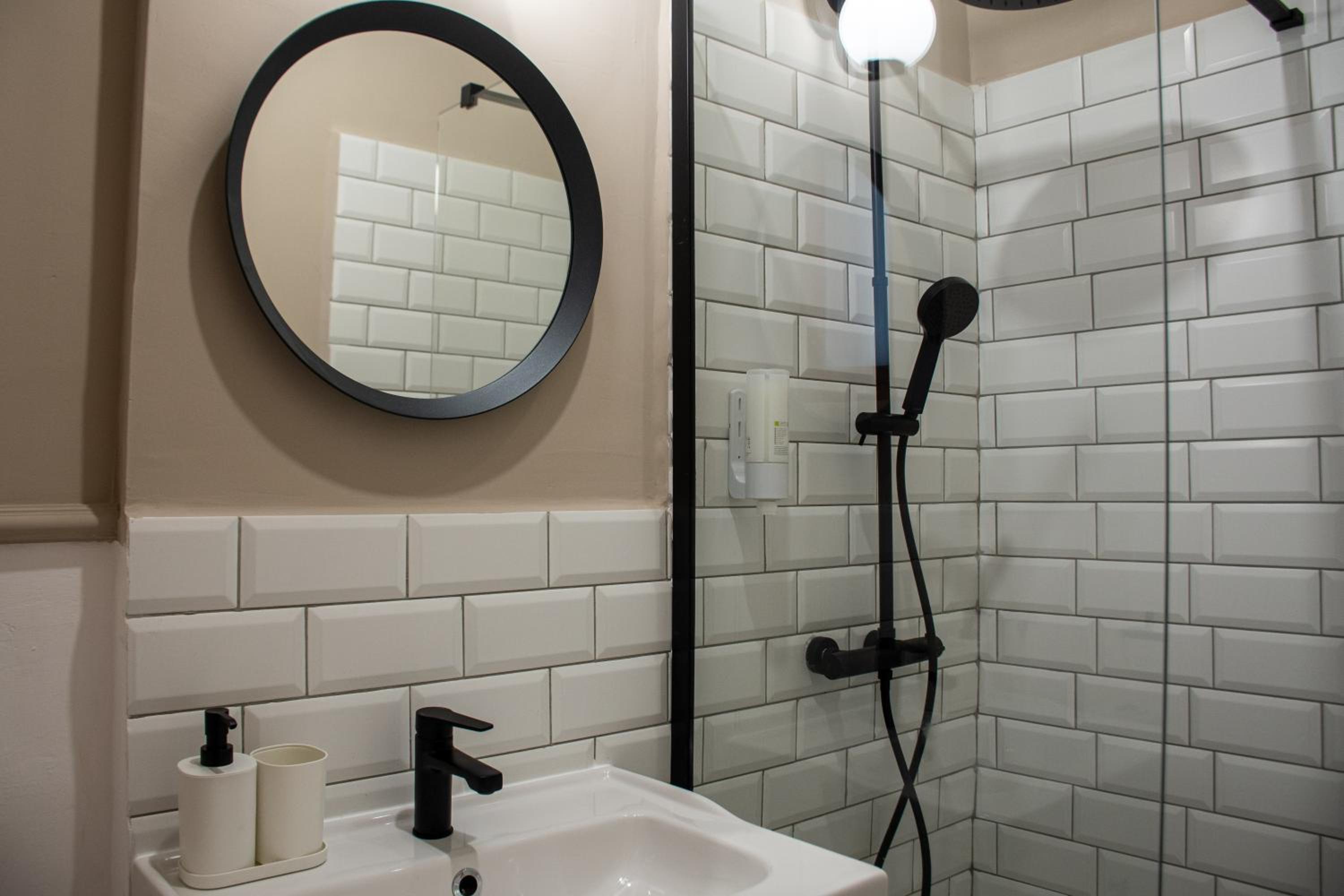 Apartment - Photo 11