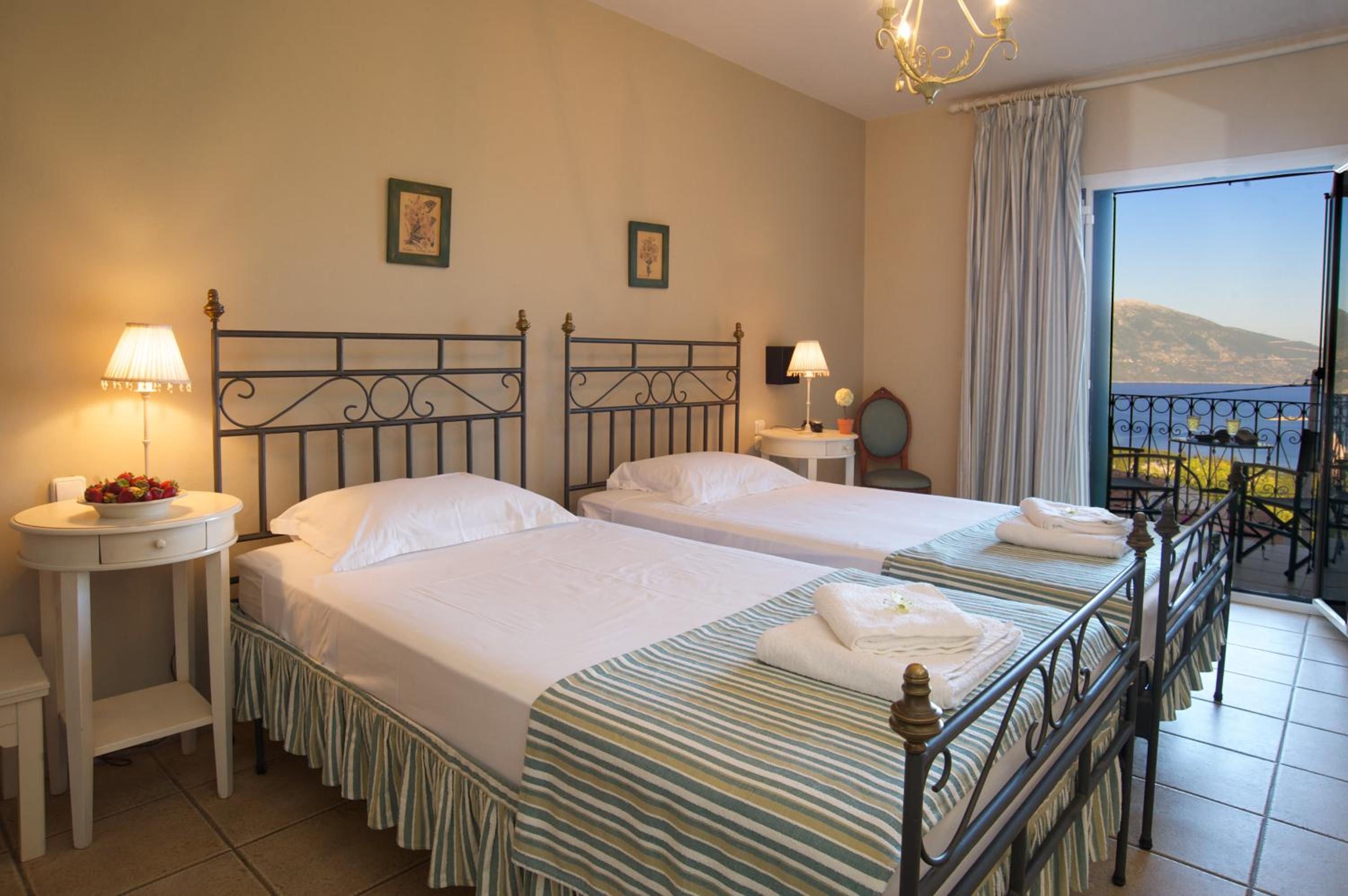 Superior Double or Twin Room with Sea View - Photo 9
