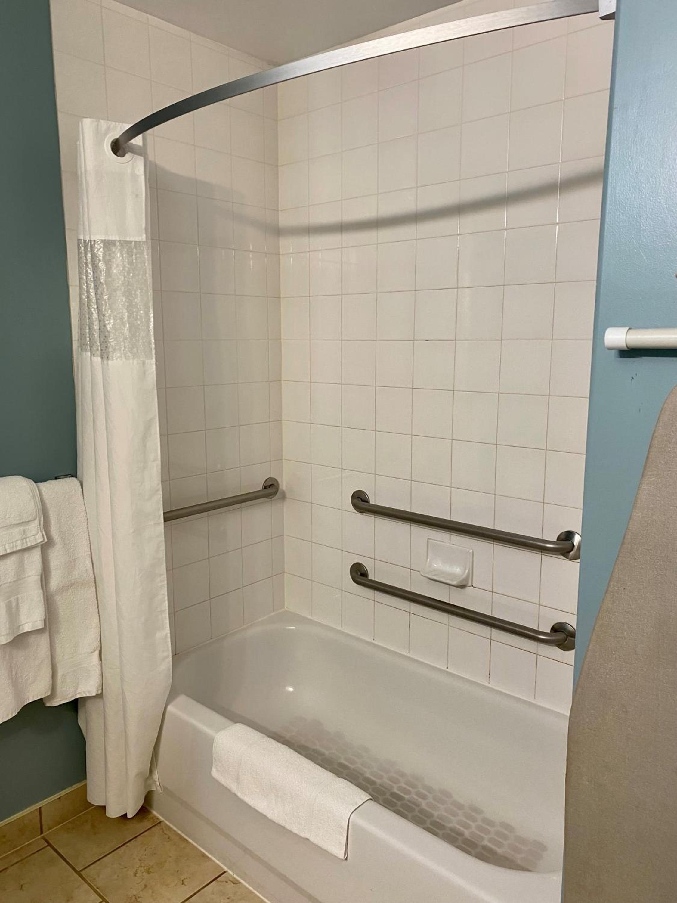 King Room - Disability Access - Photo 2