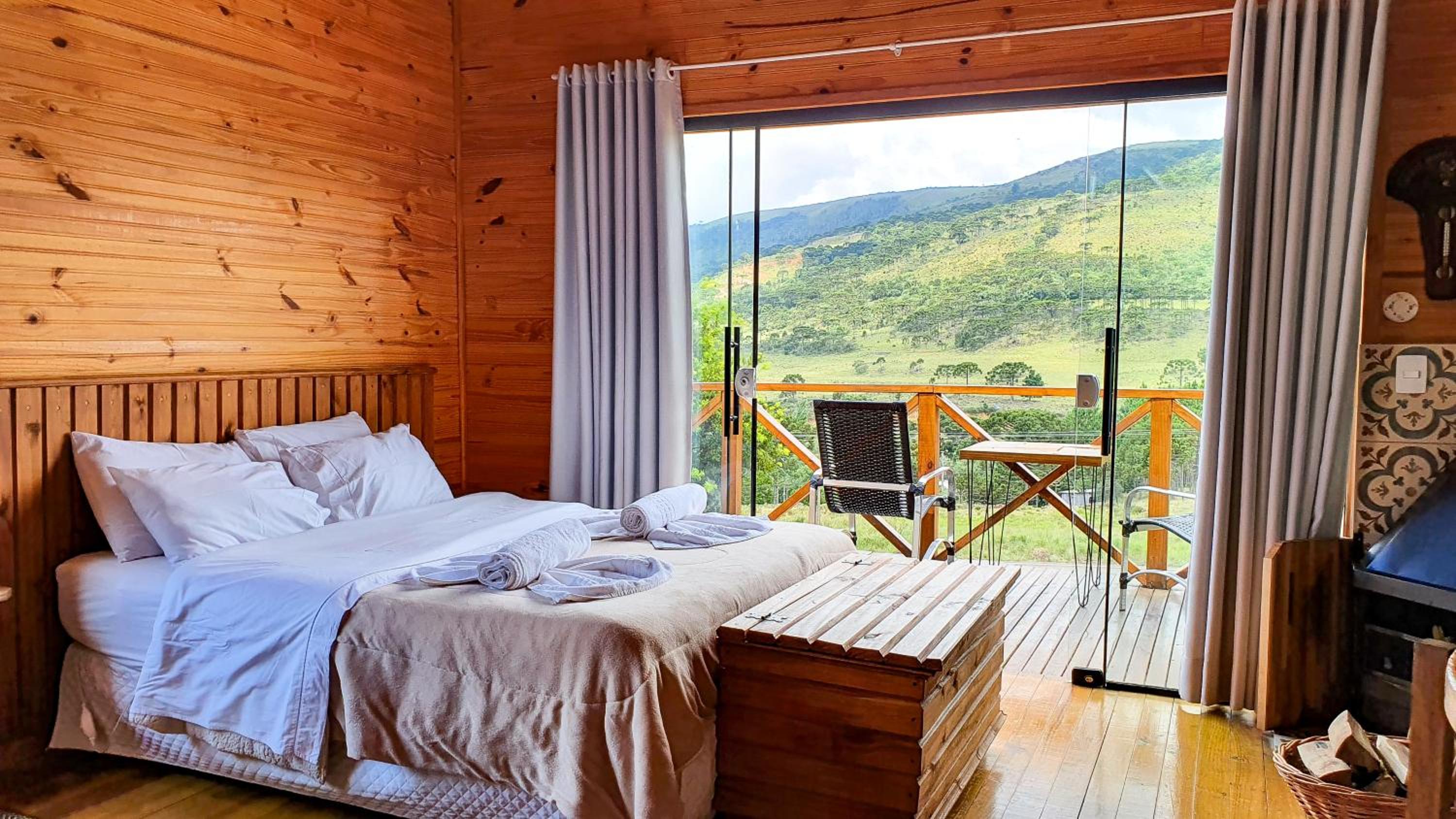 Chalet with Mountain View