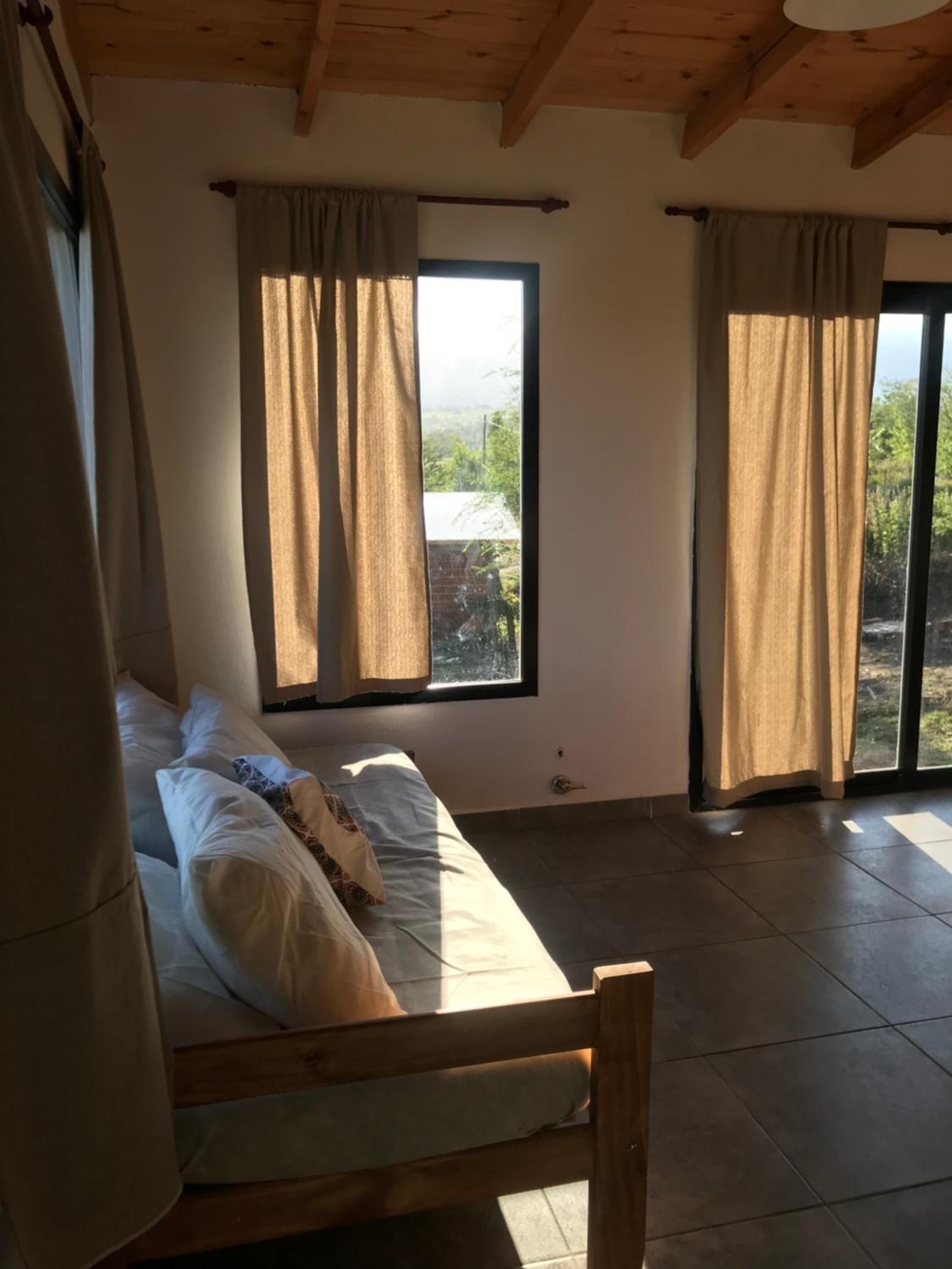 One-Bedroom House photo 1