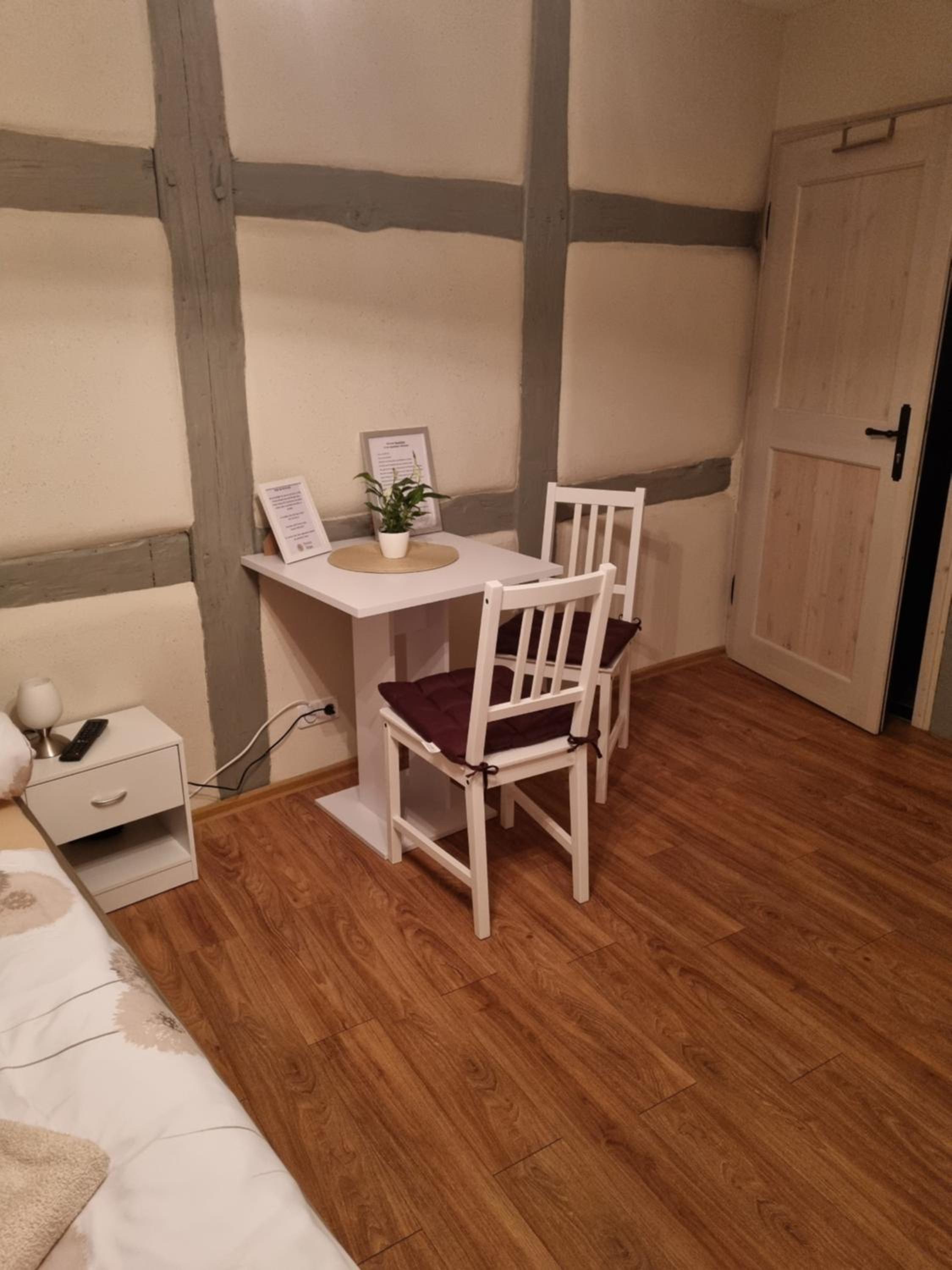 Double Room with Private Bathroom - Photo 1