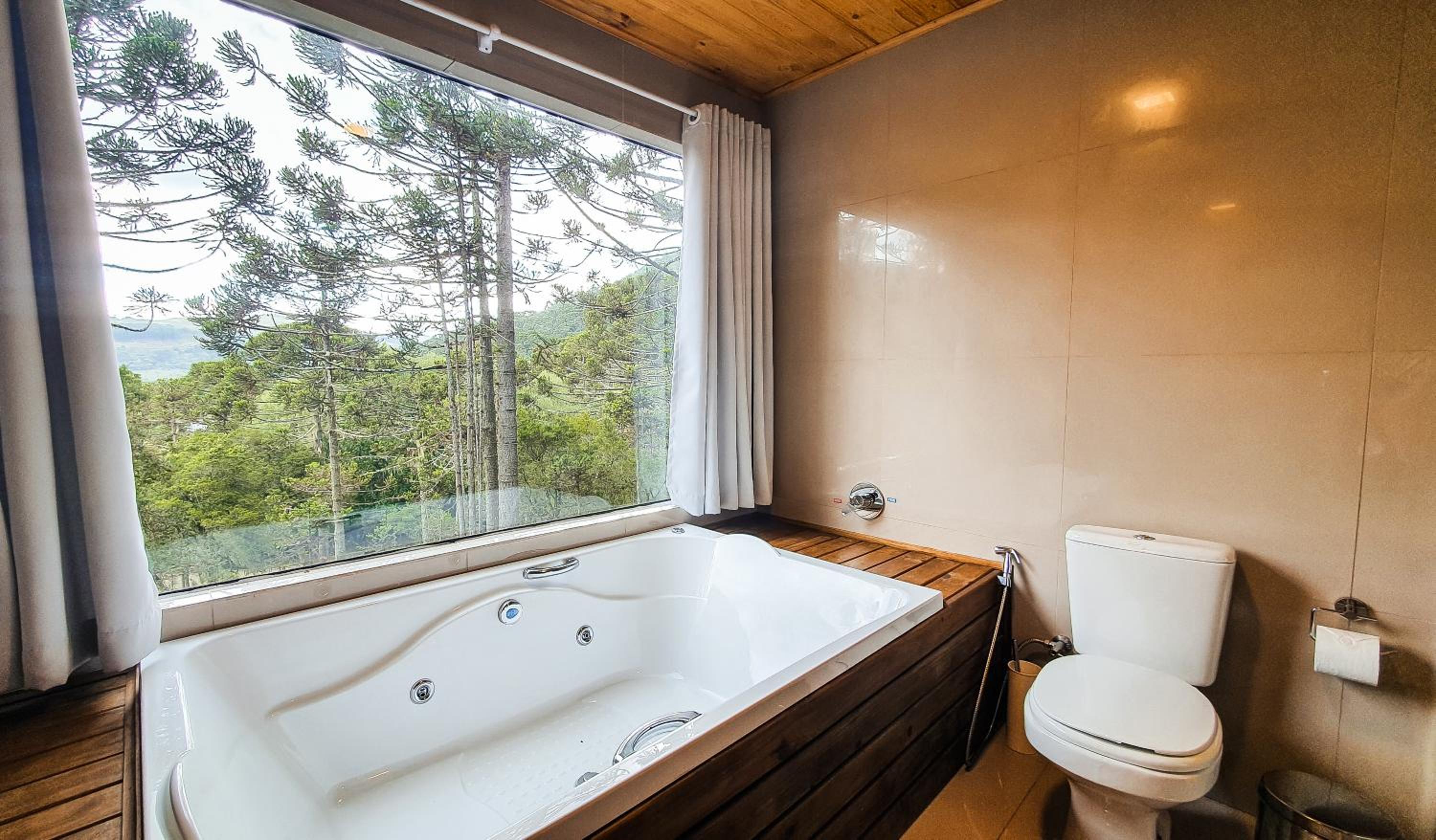 Chalet with Mountain View - Photo 11