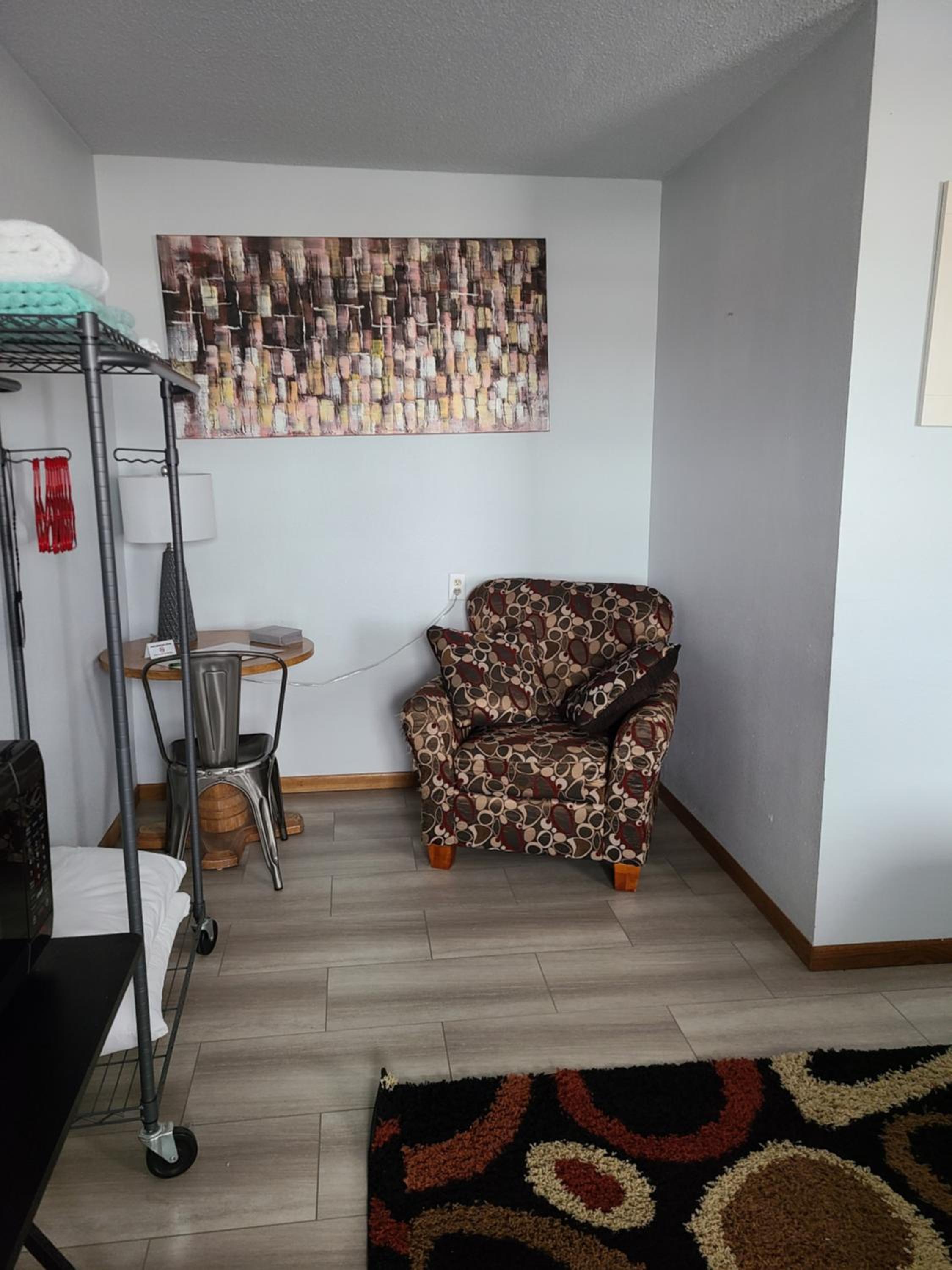 Single Room with Bathroom photo 2