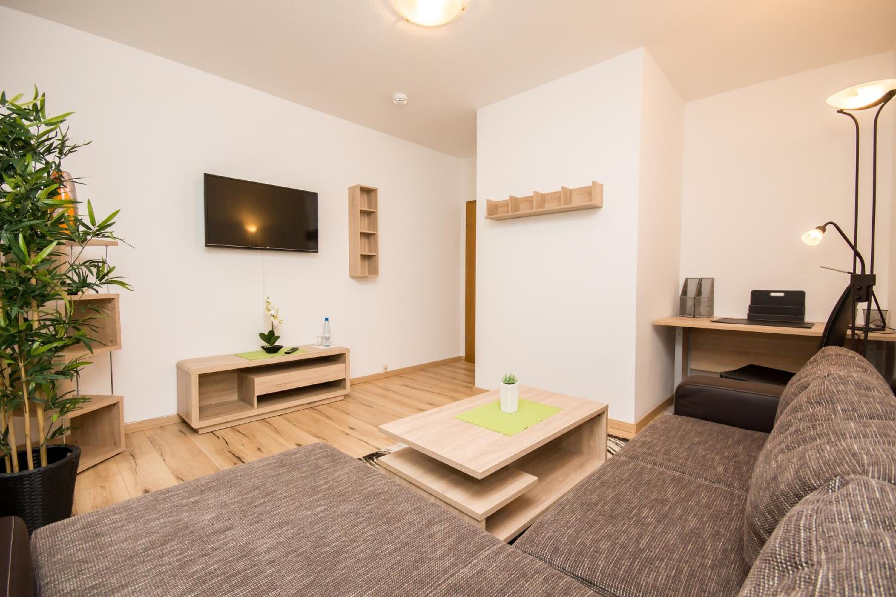One-Bedroom Apartment photo 2