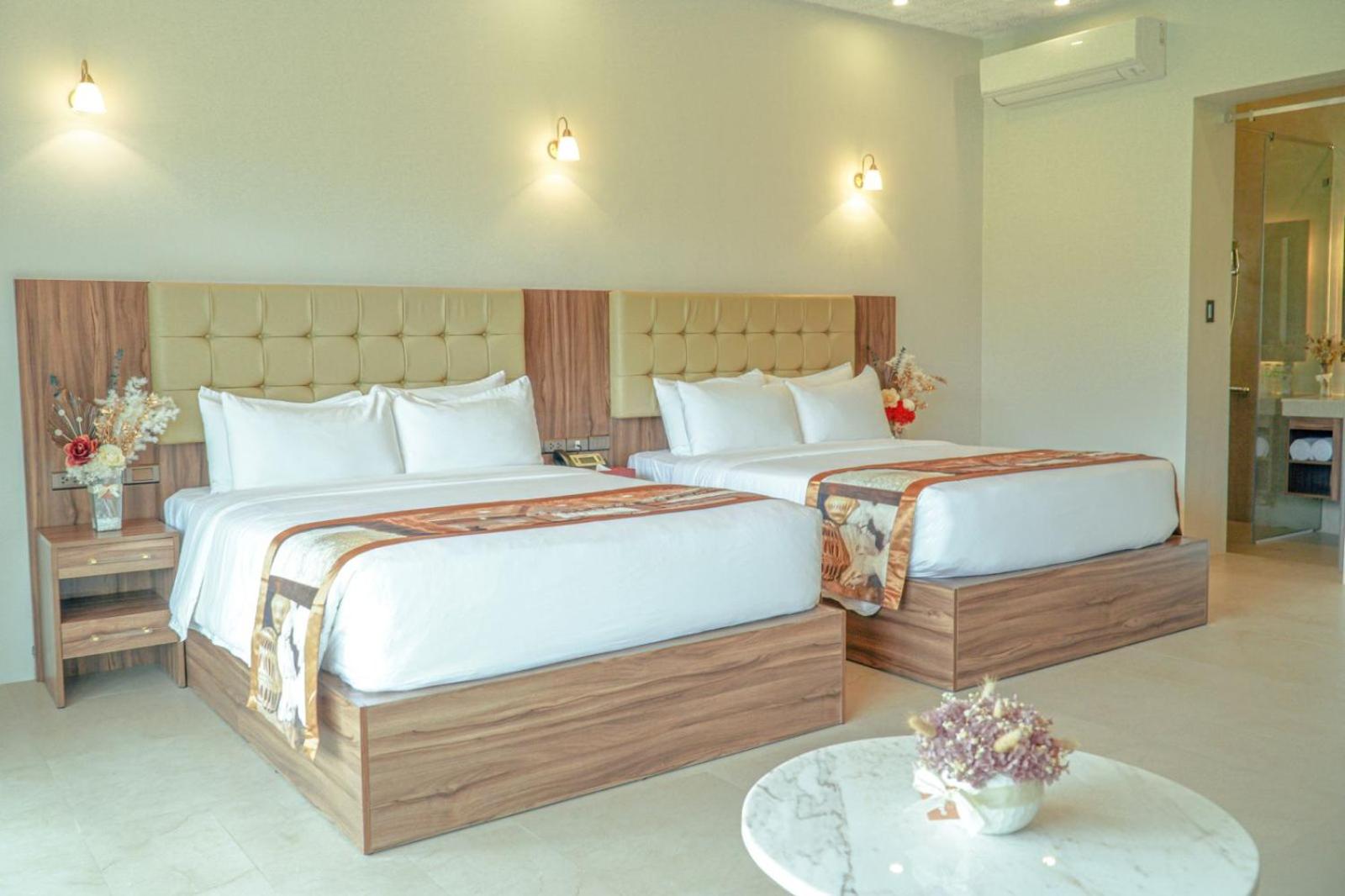 Marchioness Executive Suite - Photo 9