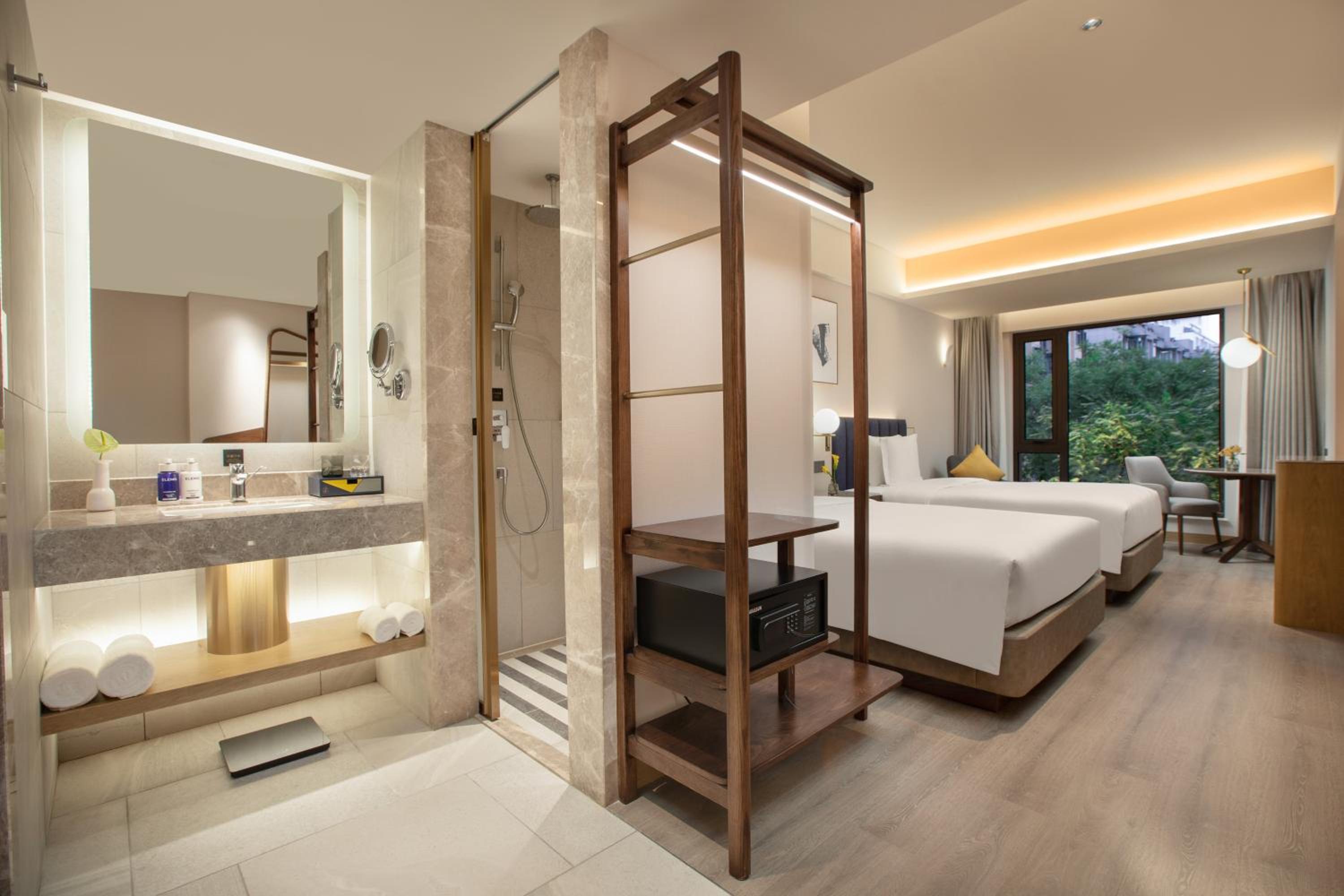 Premium Twin Room - Photo 1