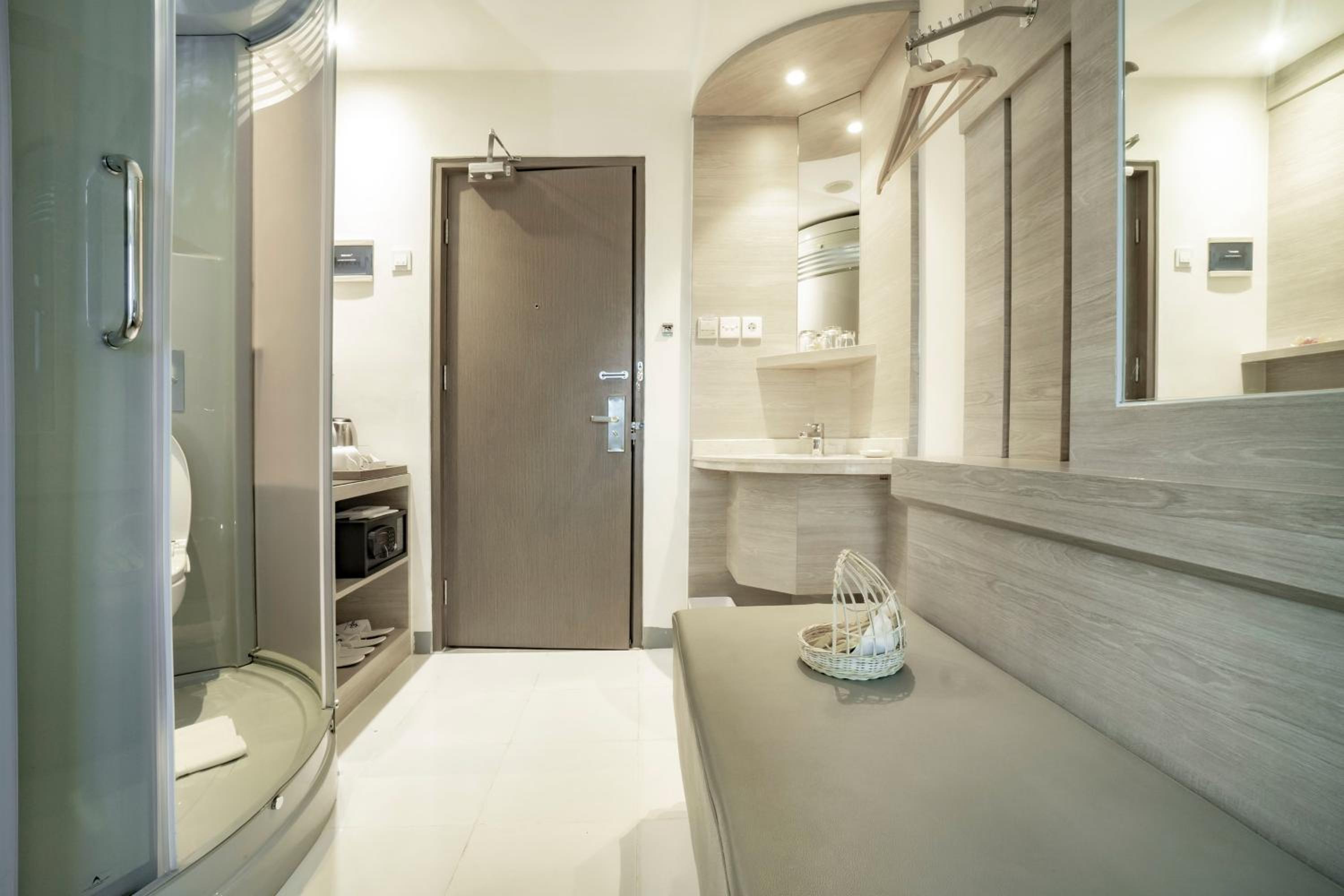 Superior Double or Twin Room - Photo 3