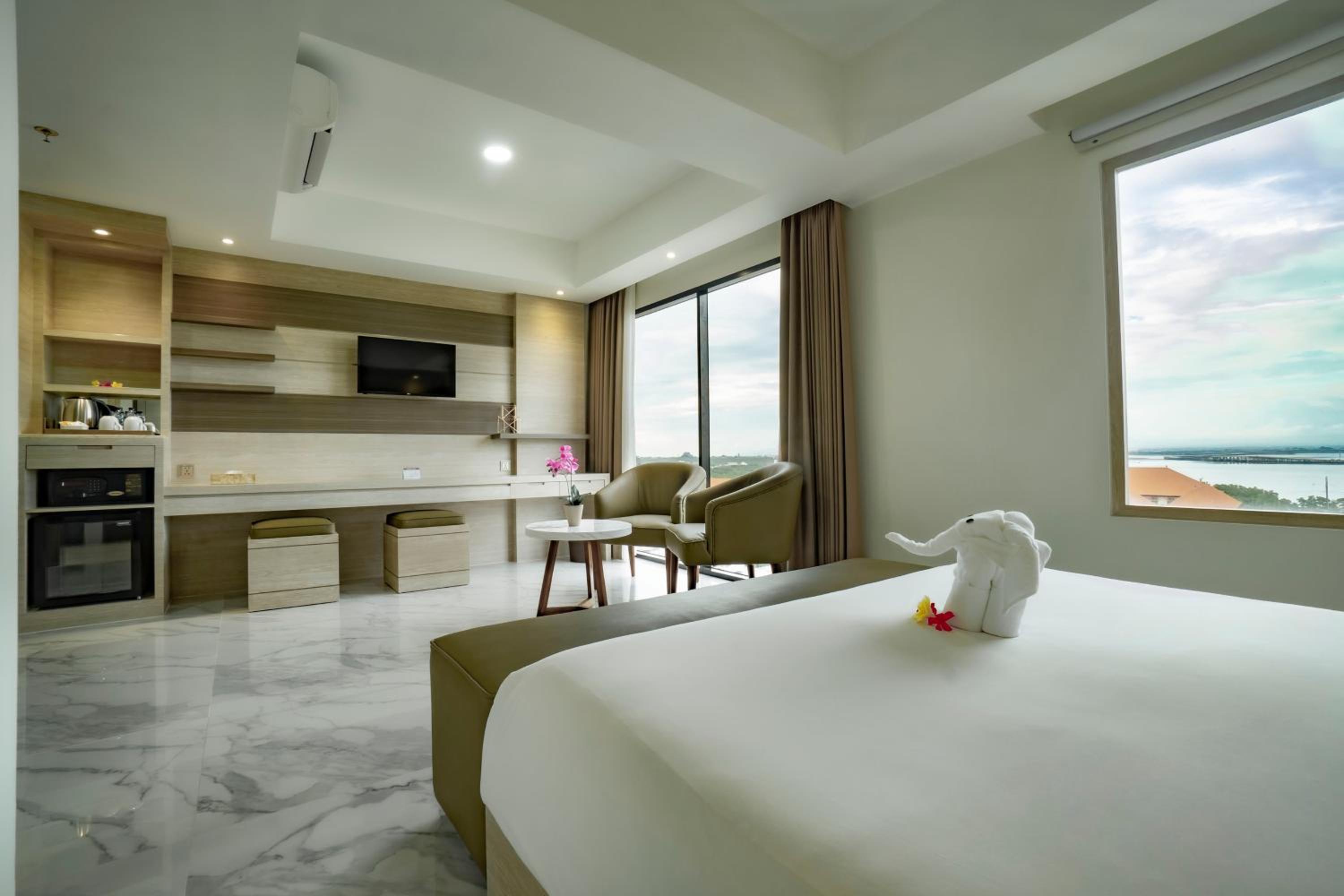 Premier Double or Twin Room - Photo 8